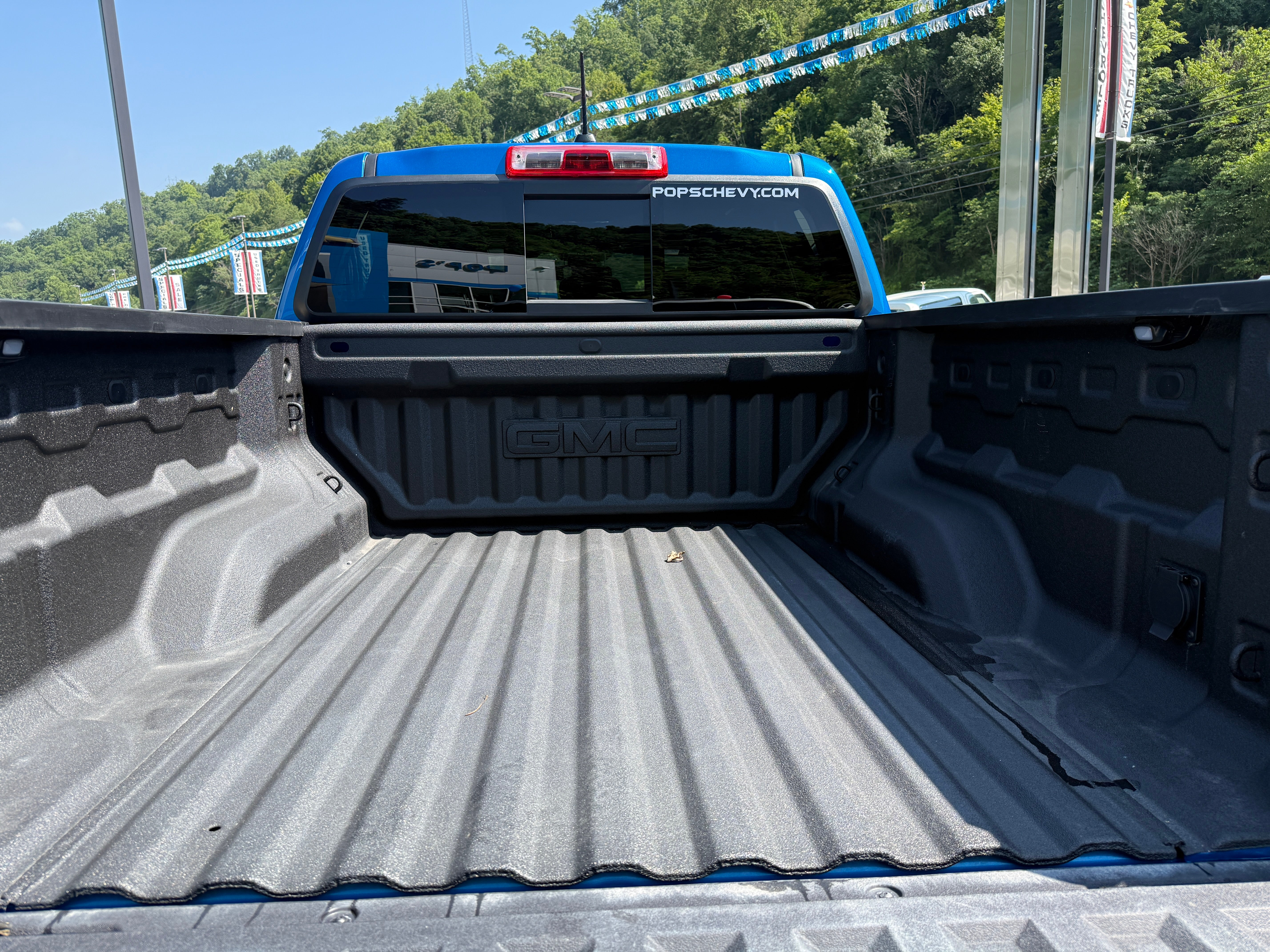 2024 GMC Canyon AT4