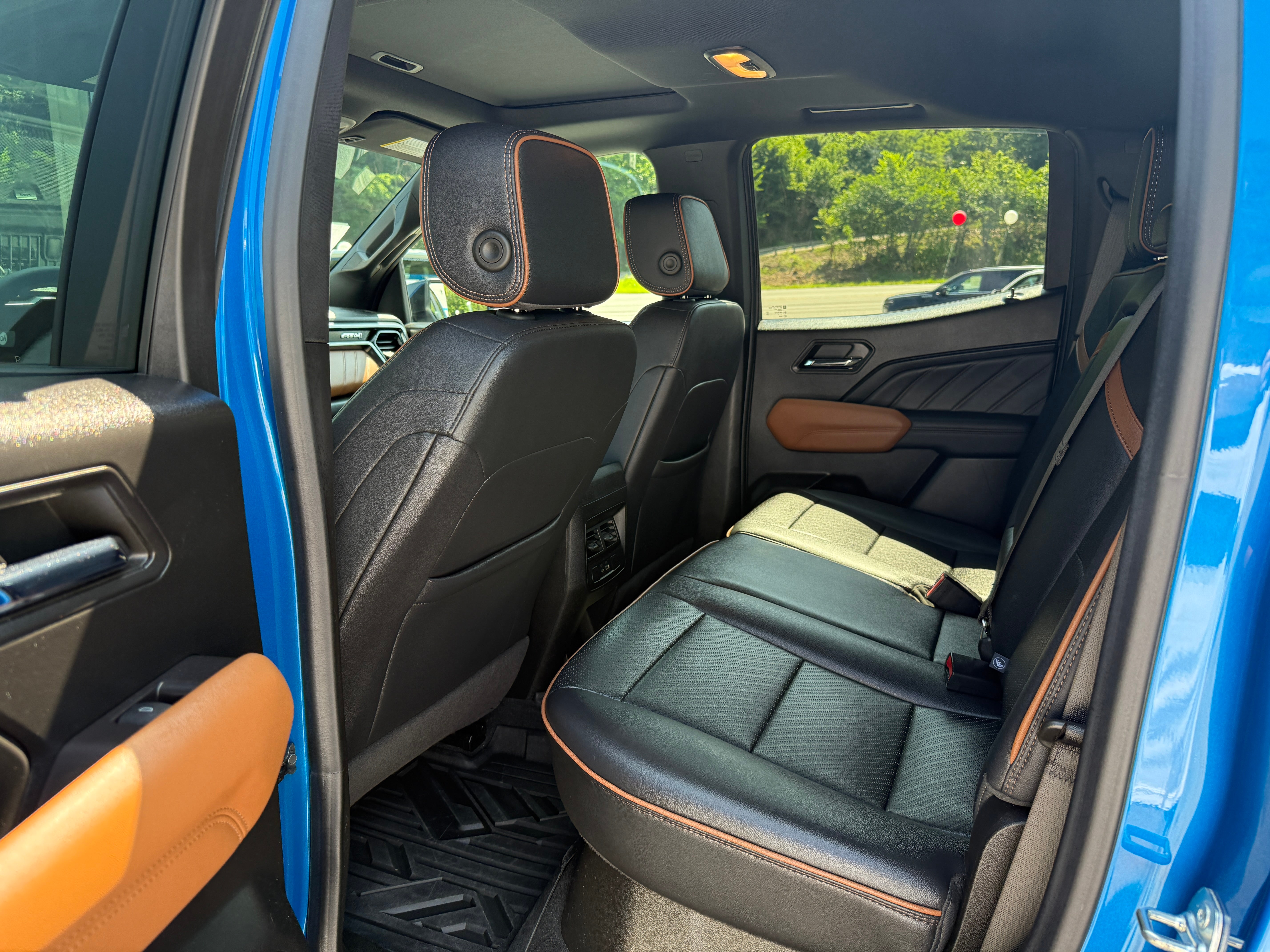 2024 GMC Canyon AT4