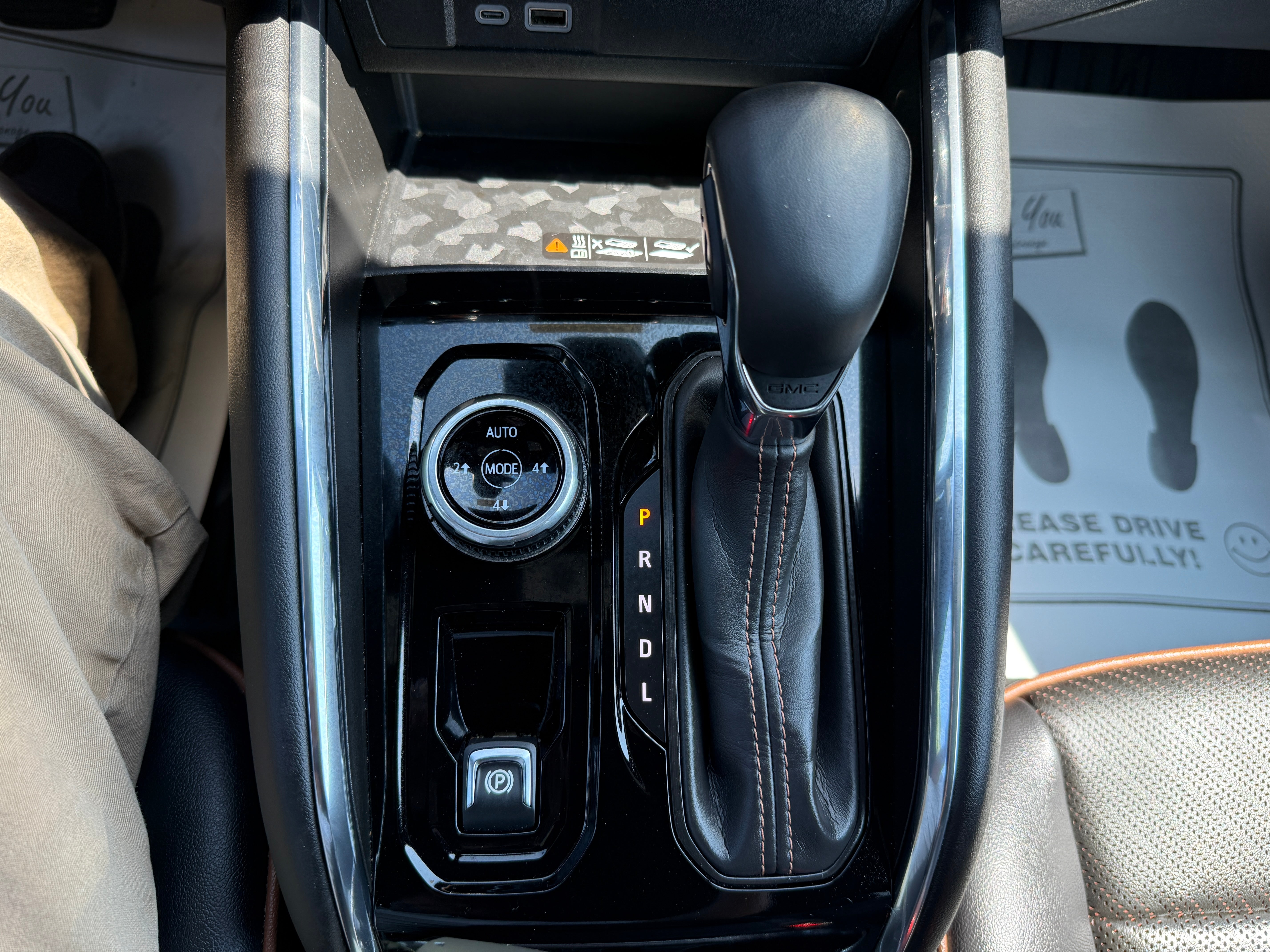 2024 GMC Canyon AT4