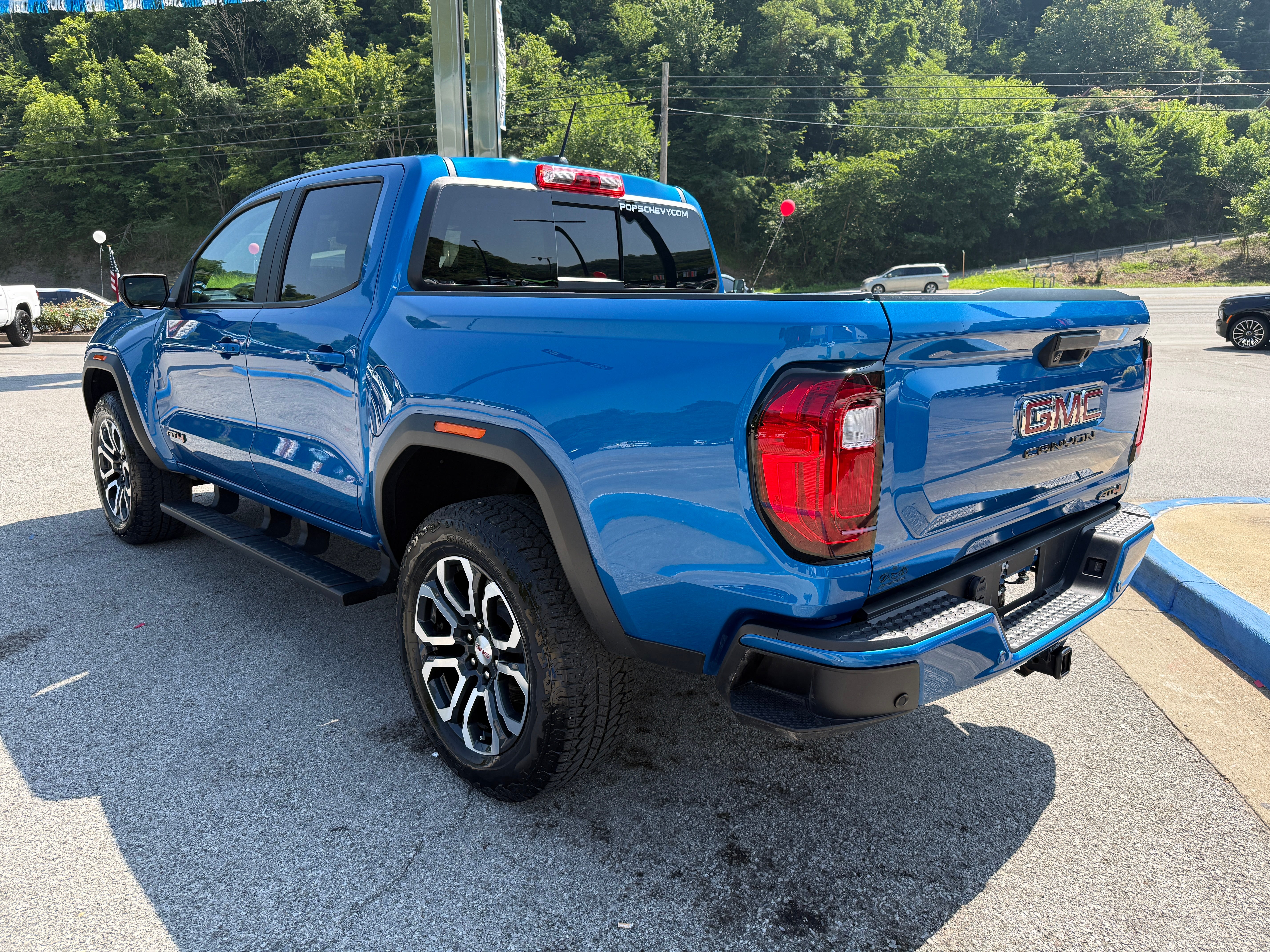 2024 GMC Canyon AT4