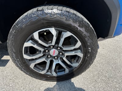 2024 GMC Canyon AT4