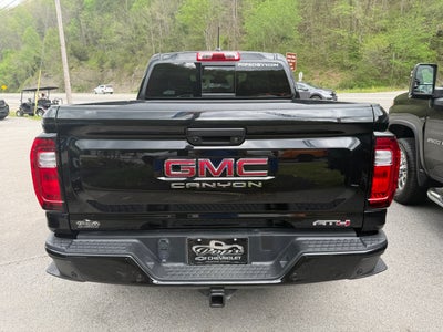 2024 GMC Canyon AT4