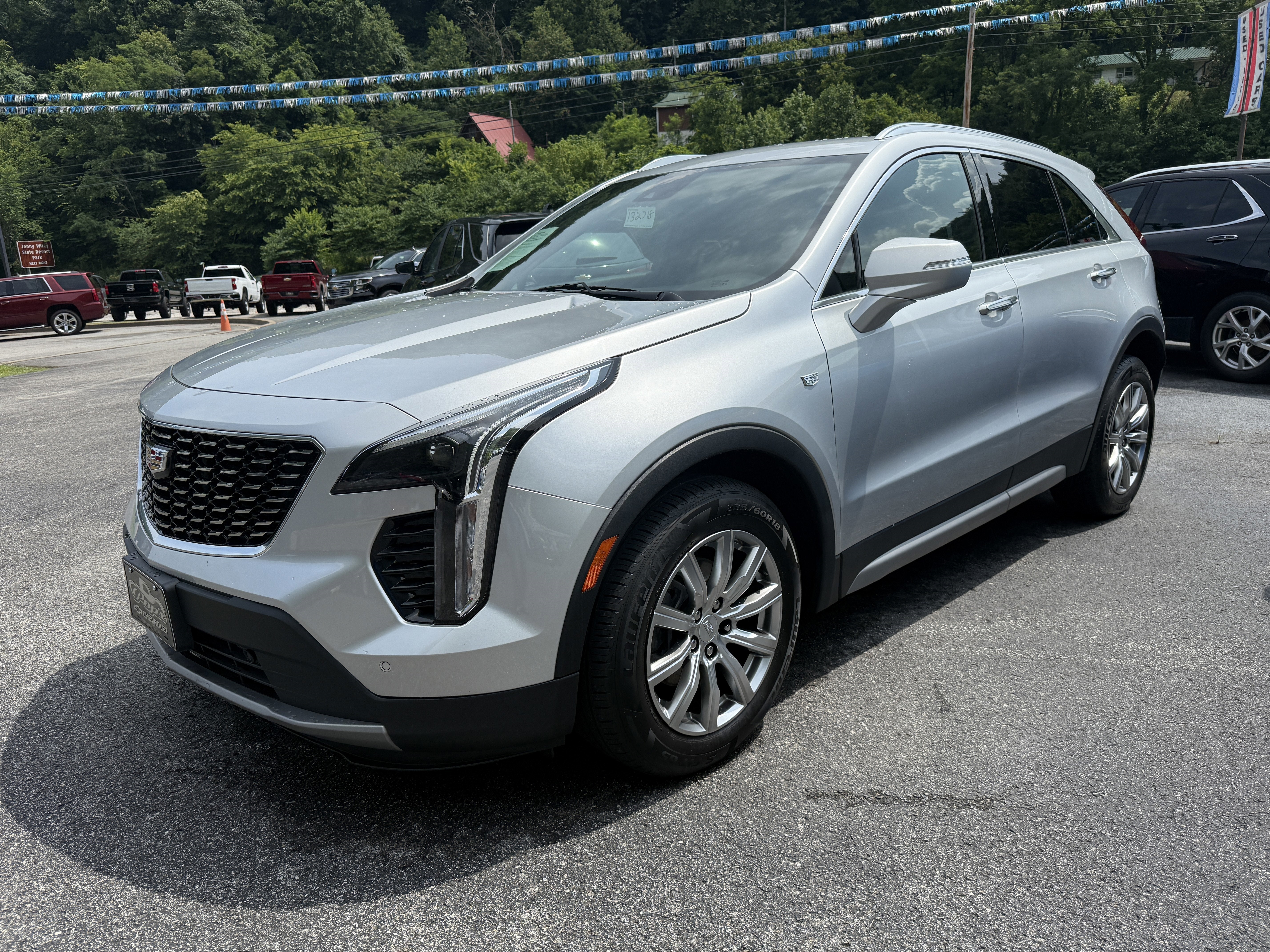 2022 Cadillac XT4 Premium Luxury