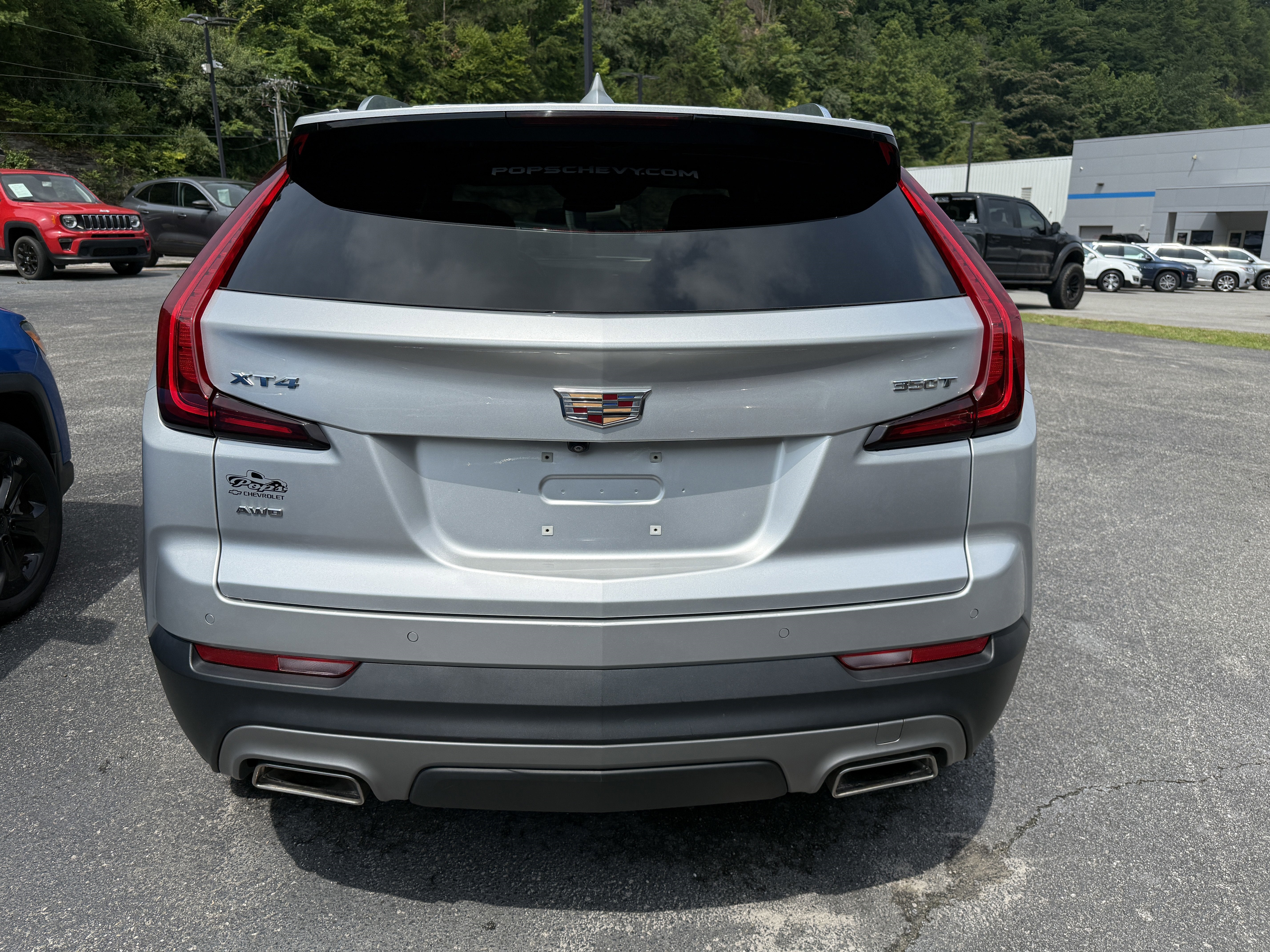2022 Cadillac XT4 Premium Luxury