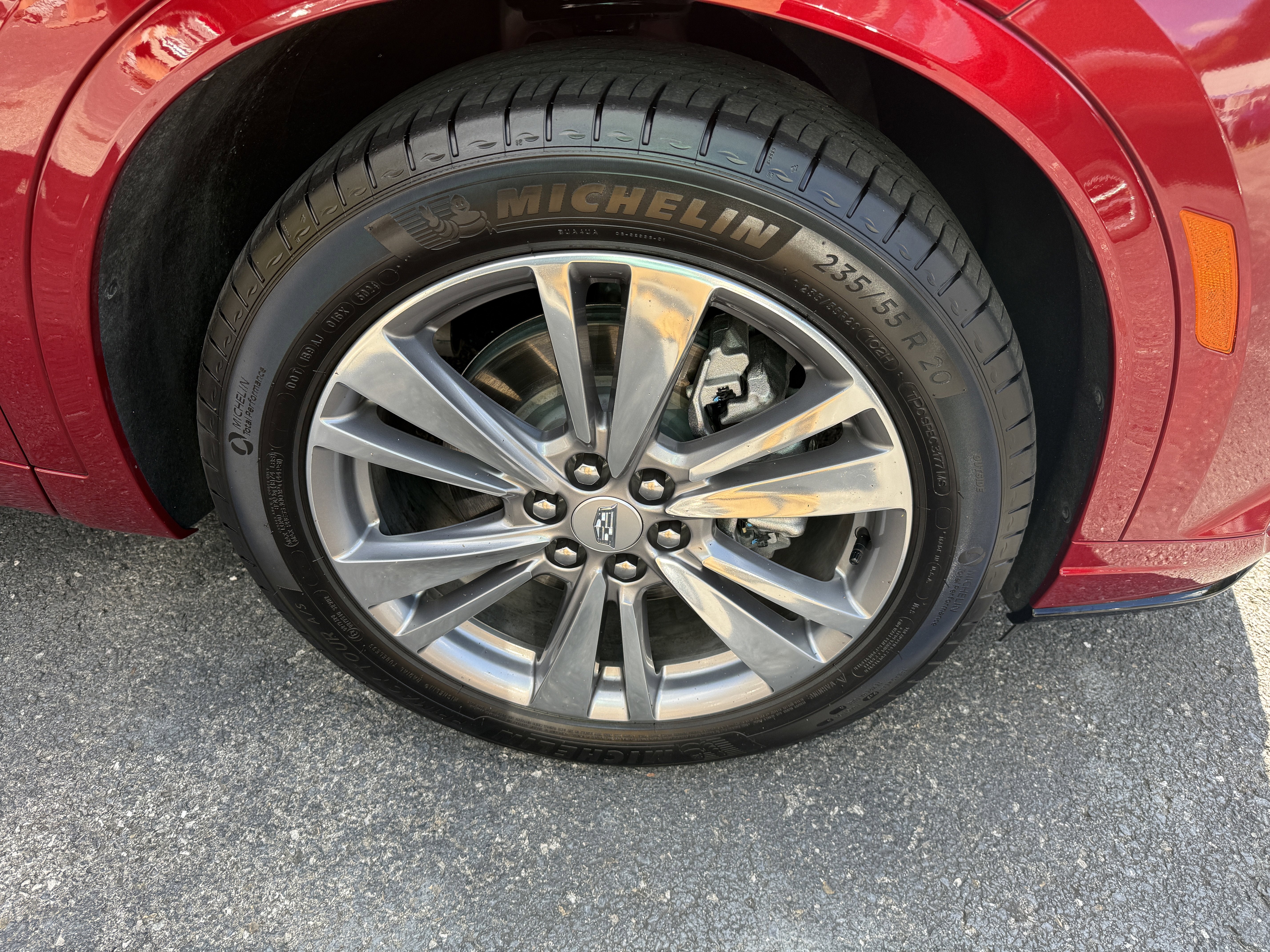 2025 Cadillac XT6 Premium Luxury