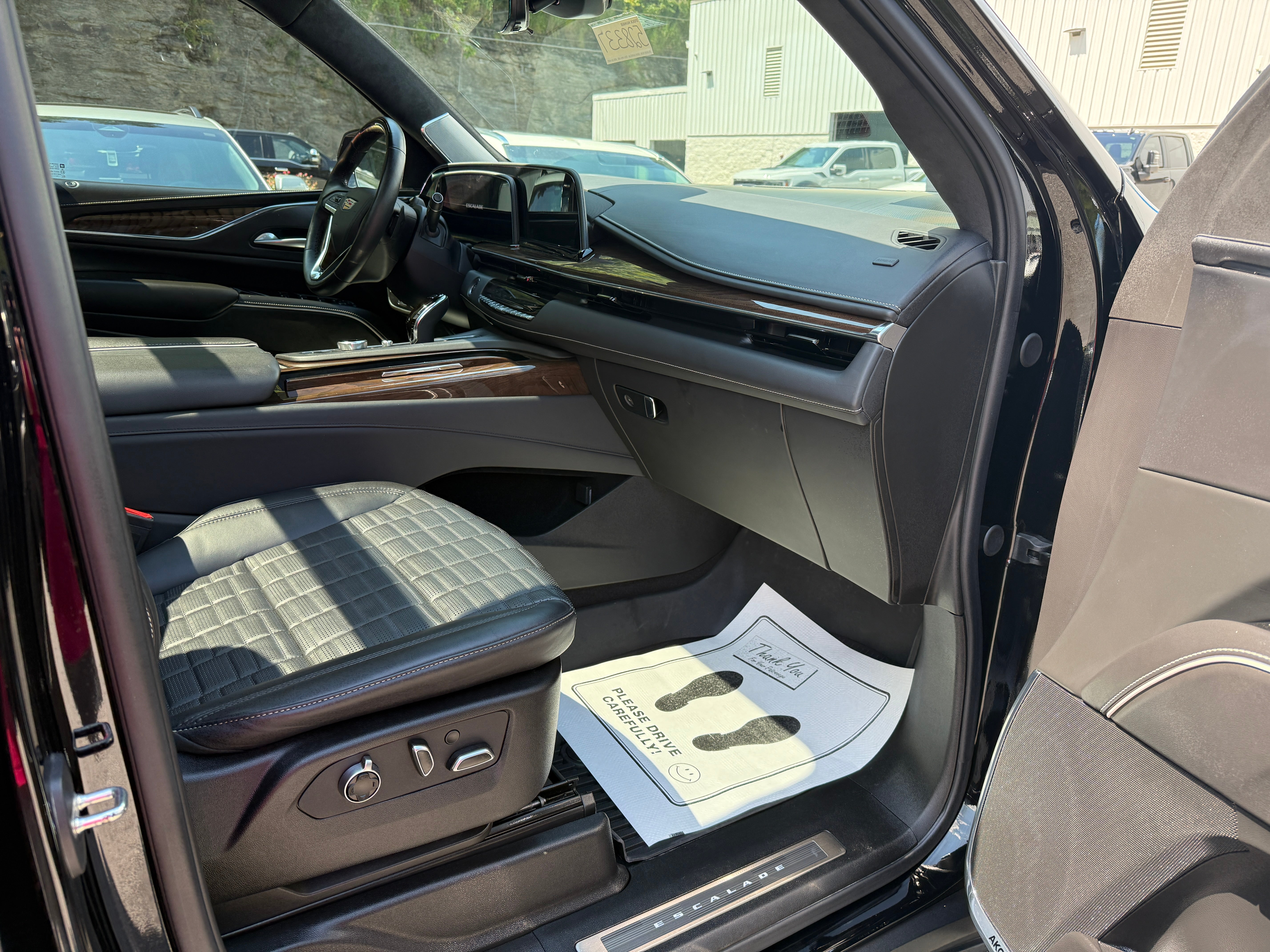 2023 Cadillac Escalade 4WD Premium Luxury Platinum