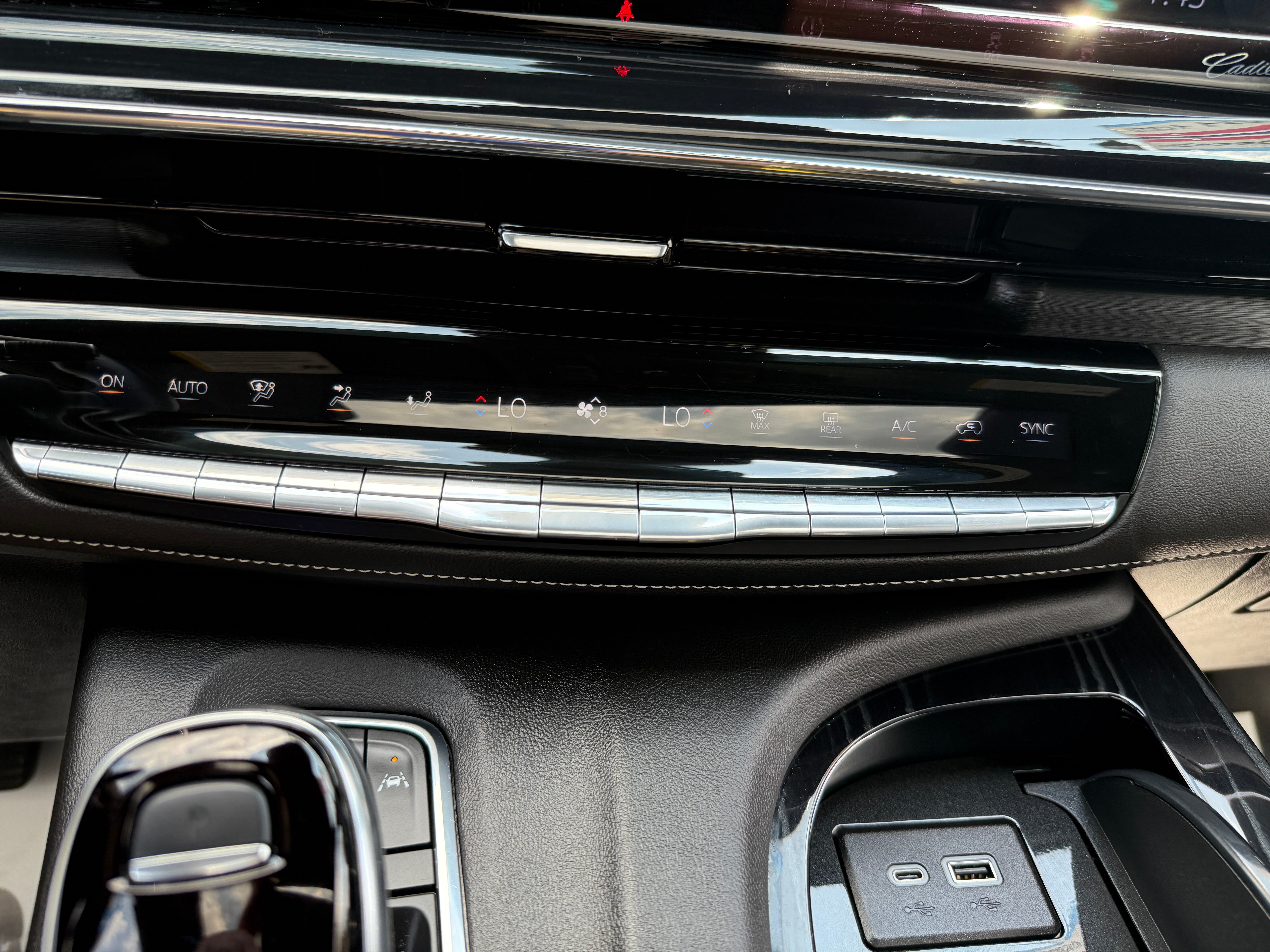 2024 Cadillac Escalade Sport
