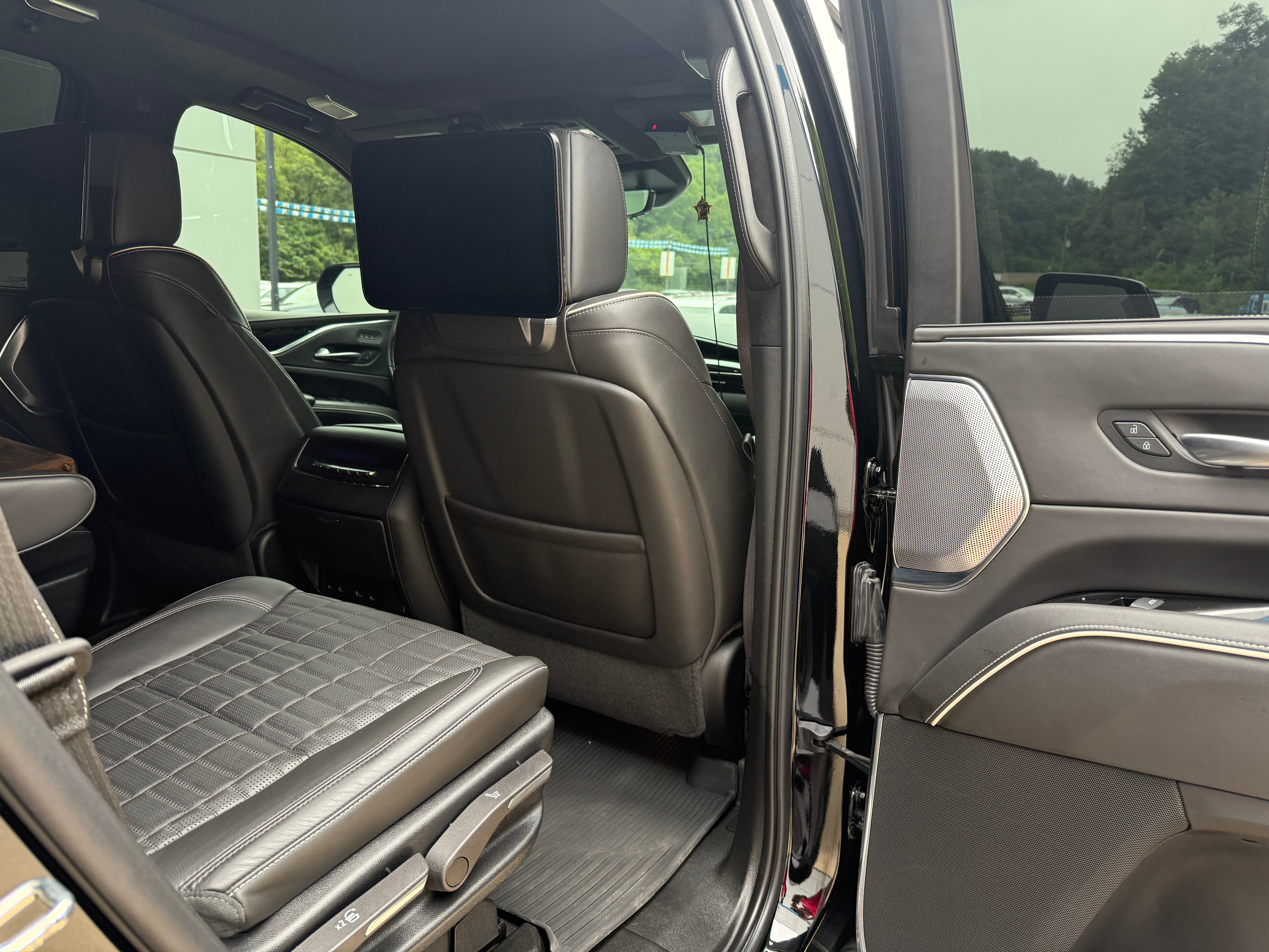 2023 Cadillac Escalade AWD V-Series