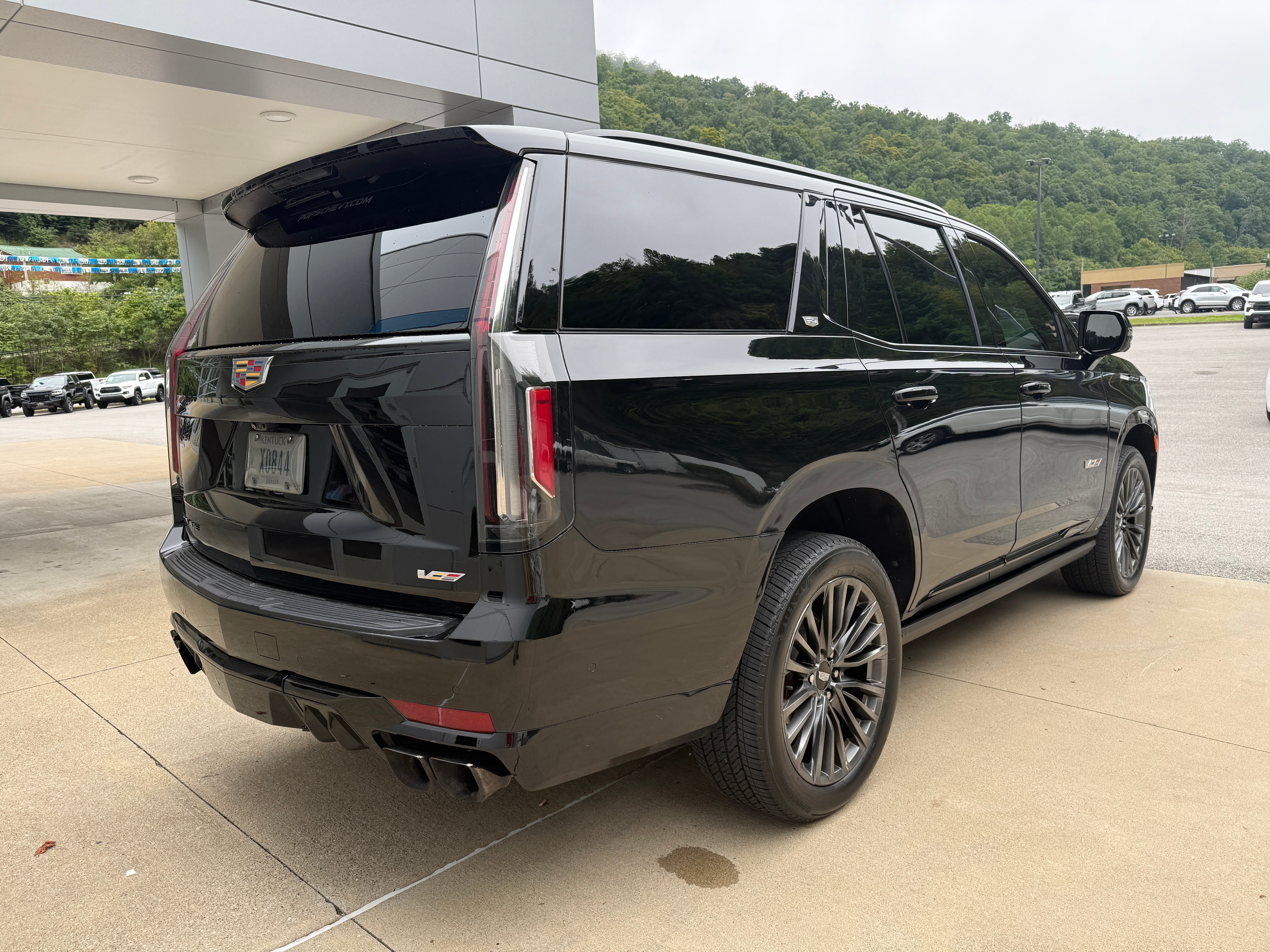 2023 Cadillac Escalade AWD V-Series