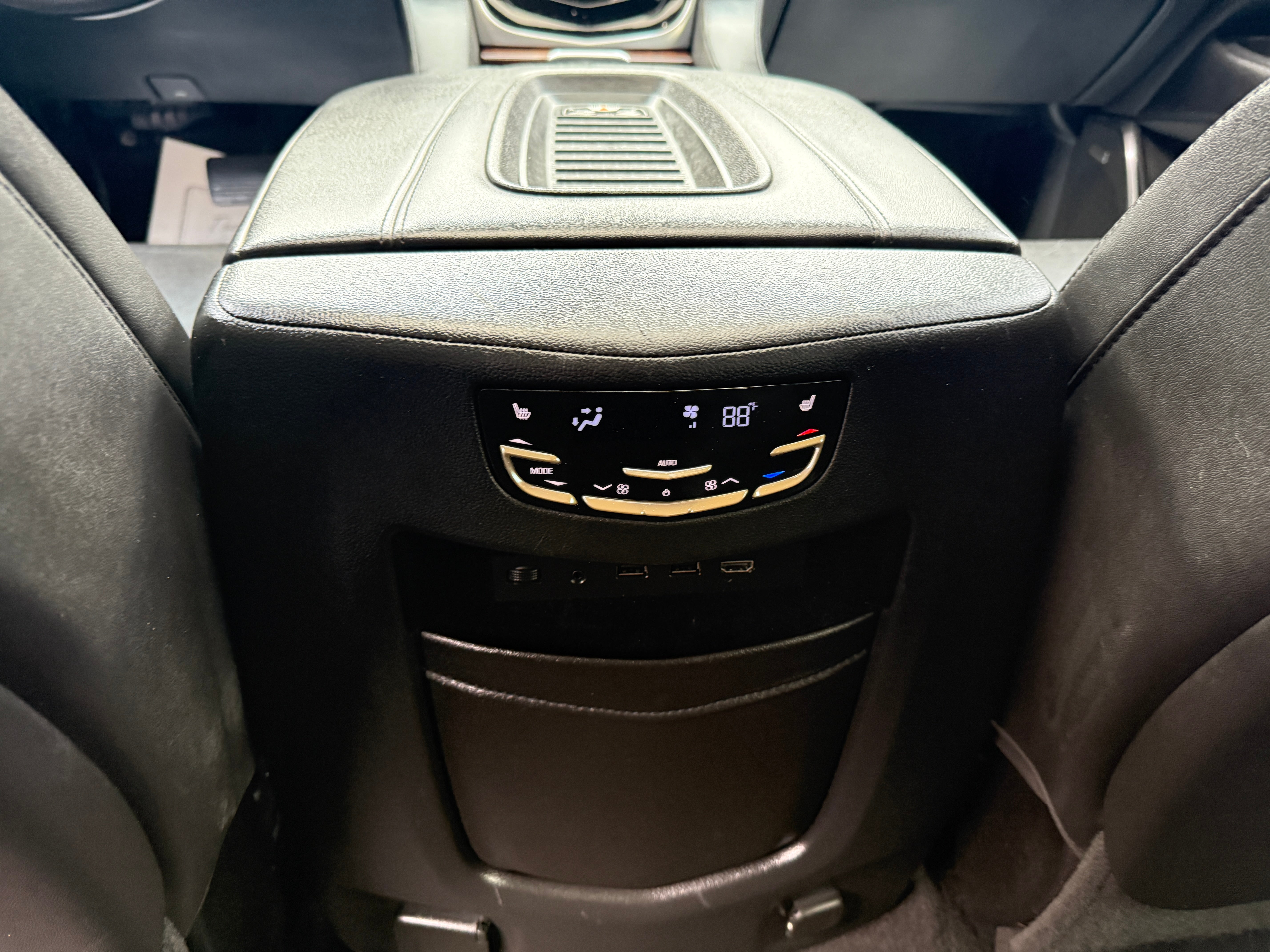 2019 Cadillac Escalade ESV Premium Luxury