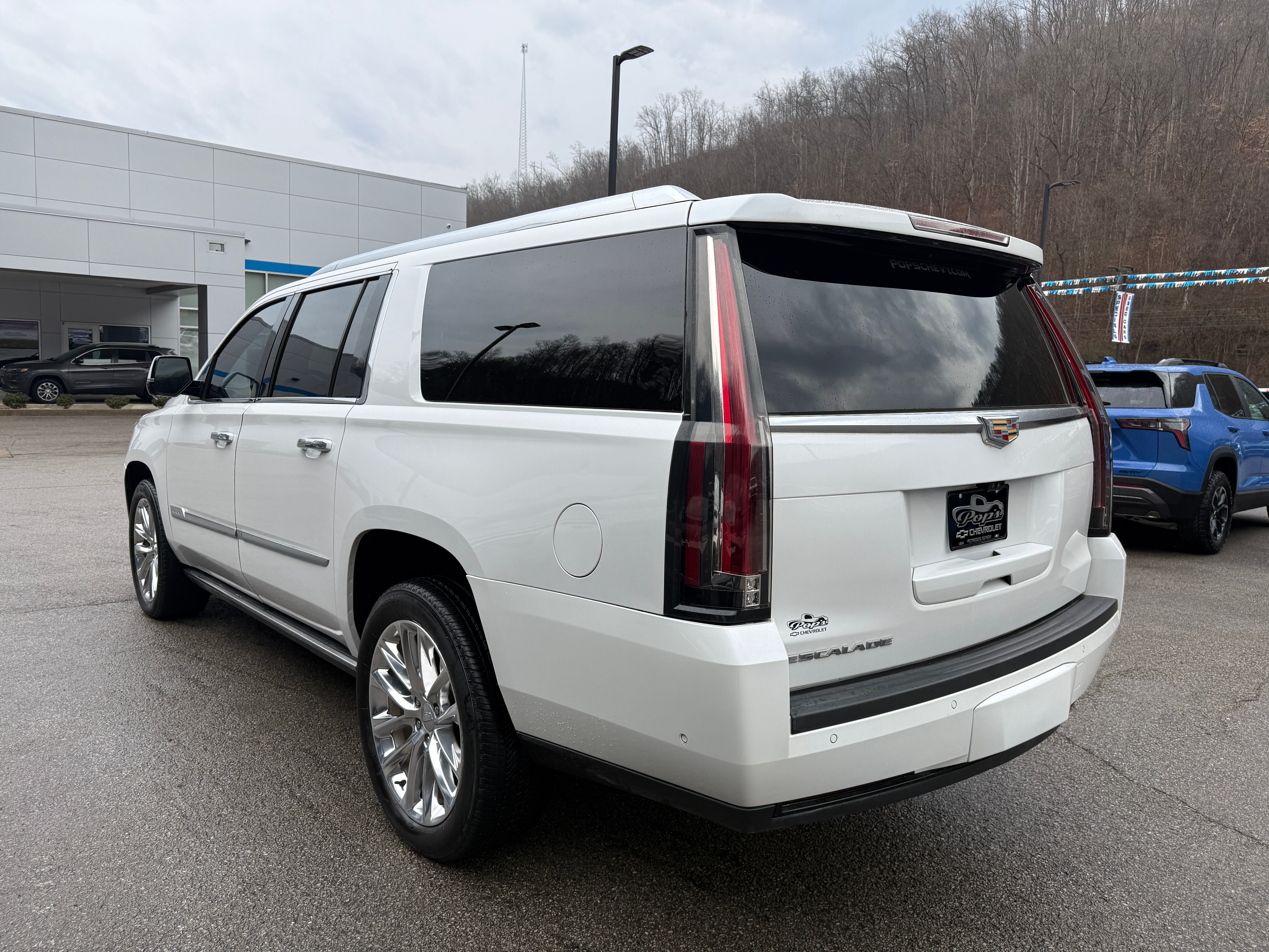 2019 Cadillac Escalade ESV Premium Luxury