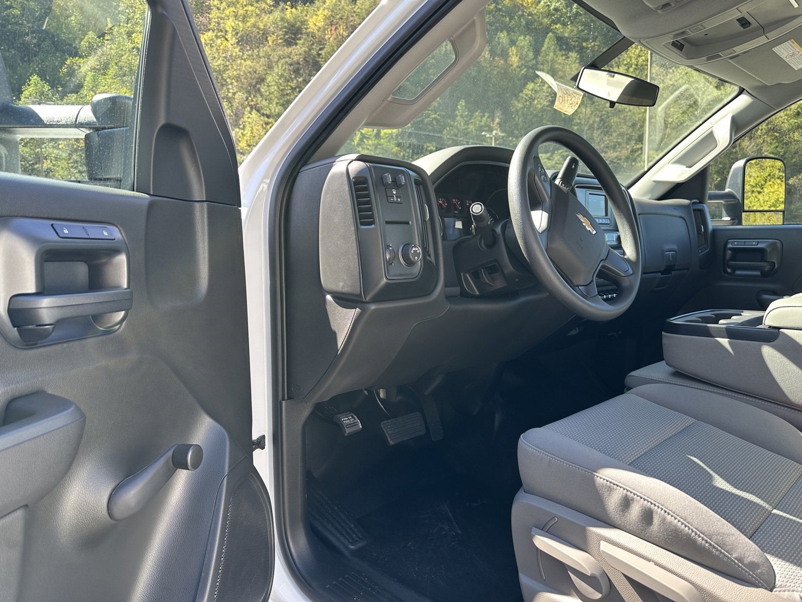 2024 Chevrolet Silverado 5500 HD Work Truck