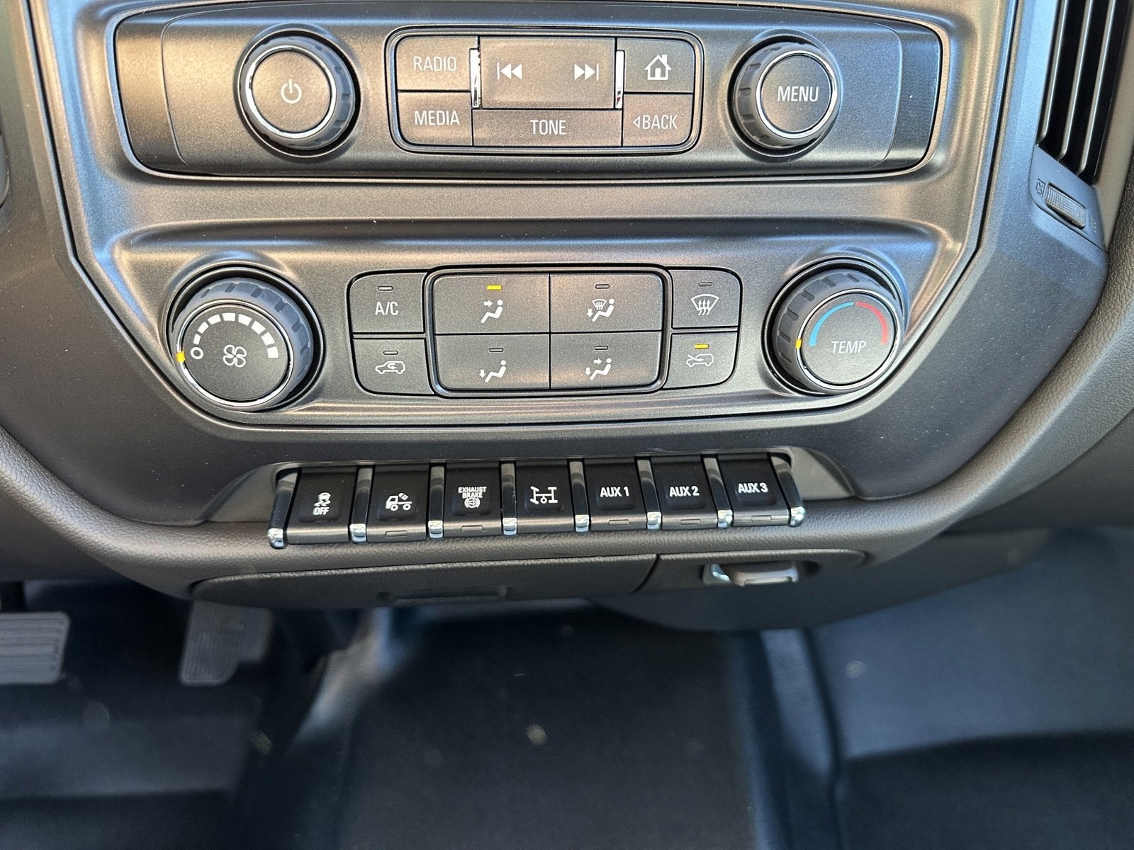 2024 Chevrolet Silverado 5500 HD Work Truck