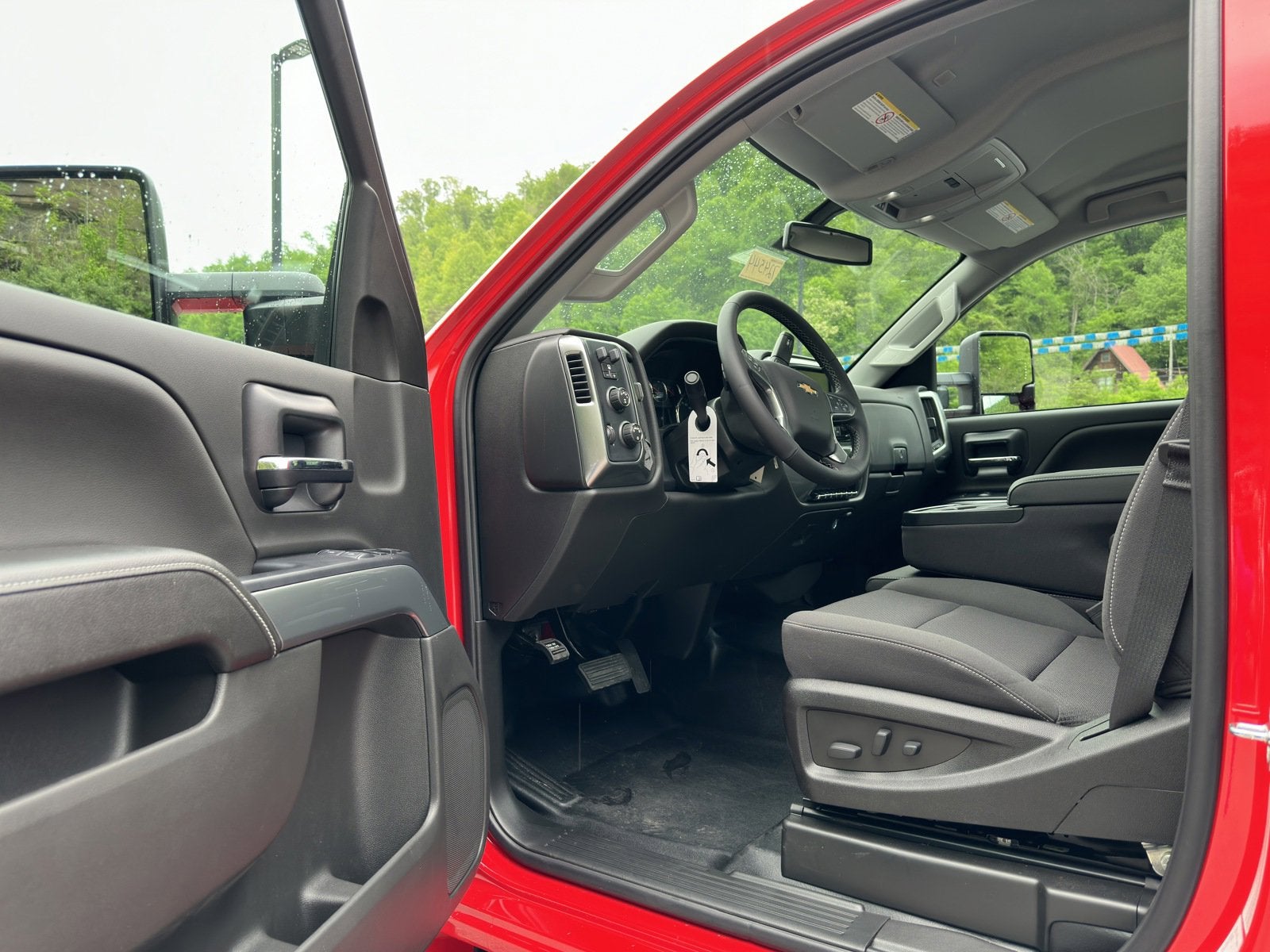 2024 Chevrolet Silverado 5500 HD LT