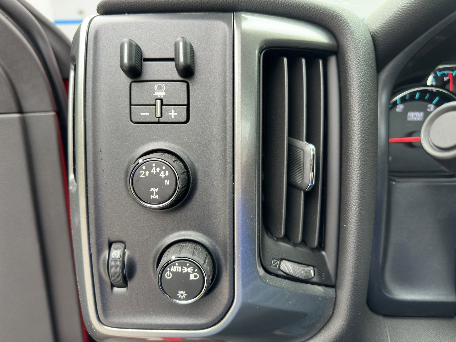 2024 Chevrolet Silverado 5500 HD LT