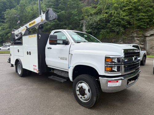 2023 Chevrolet Silverado 6500 HD Work Truck