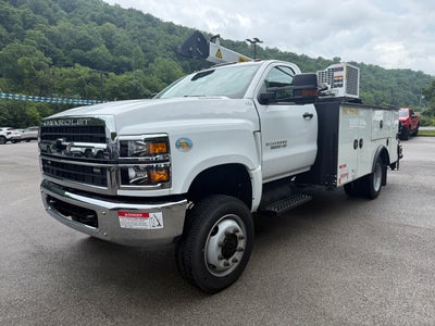 2023 Chevrolet Silverado 6500 HD Work Truck