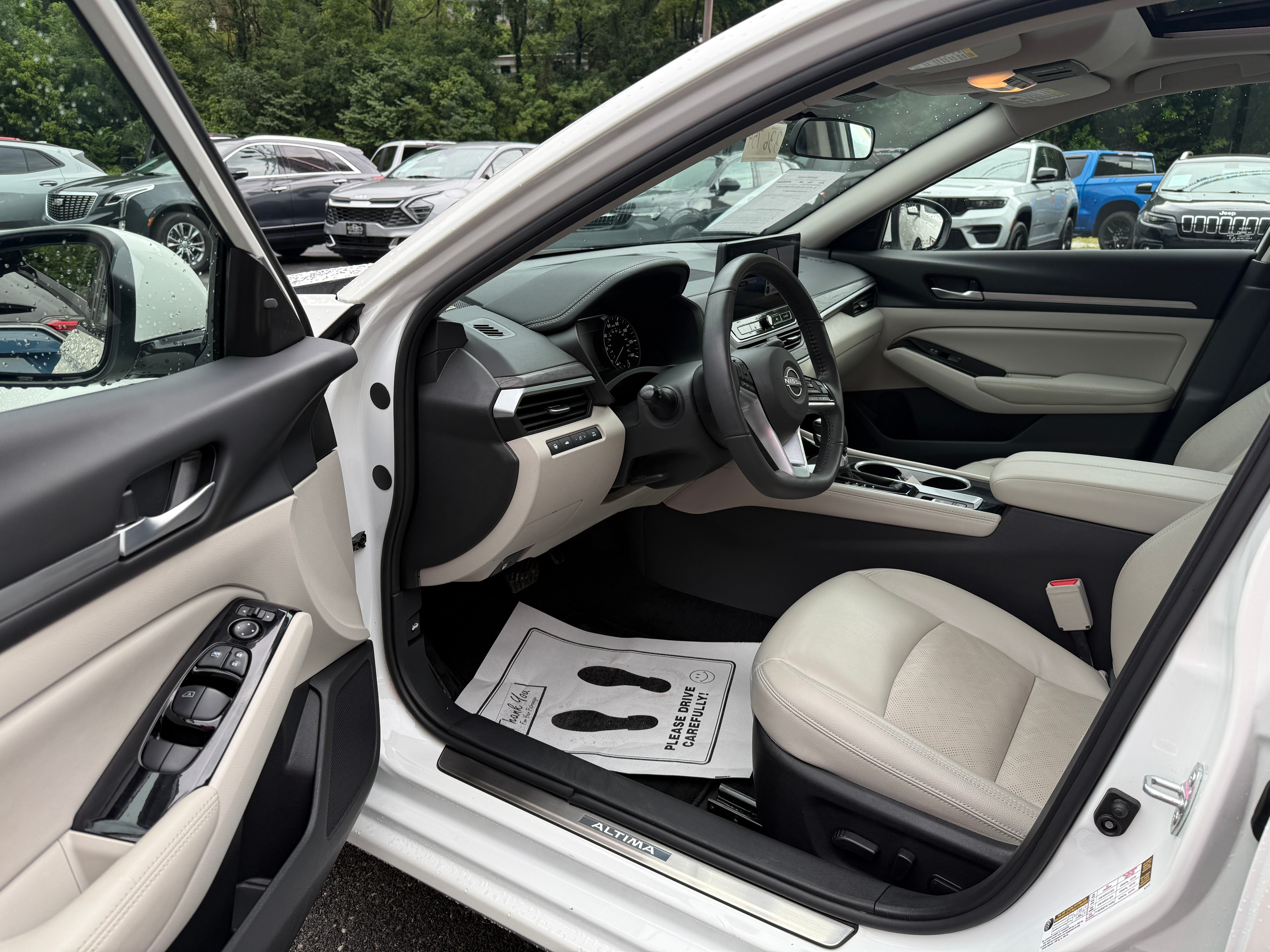 2025 Nissan Altima SL