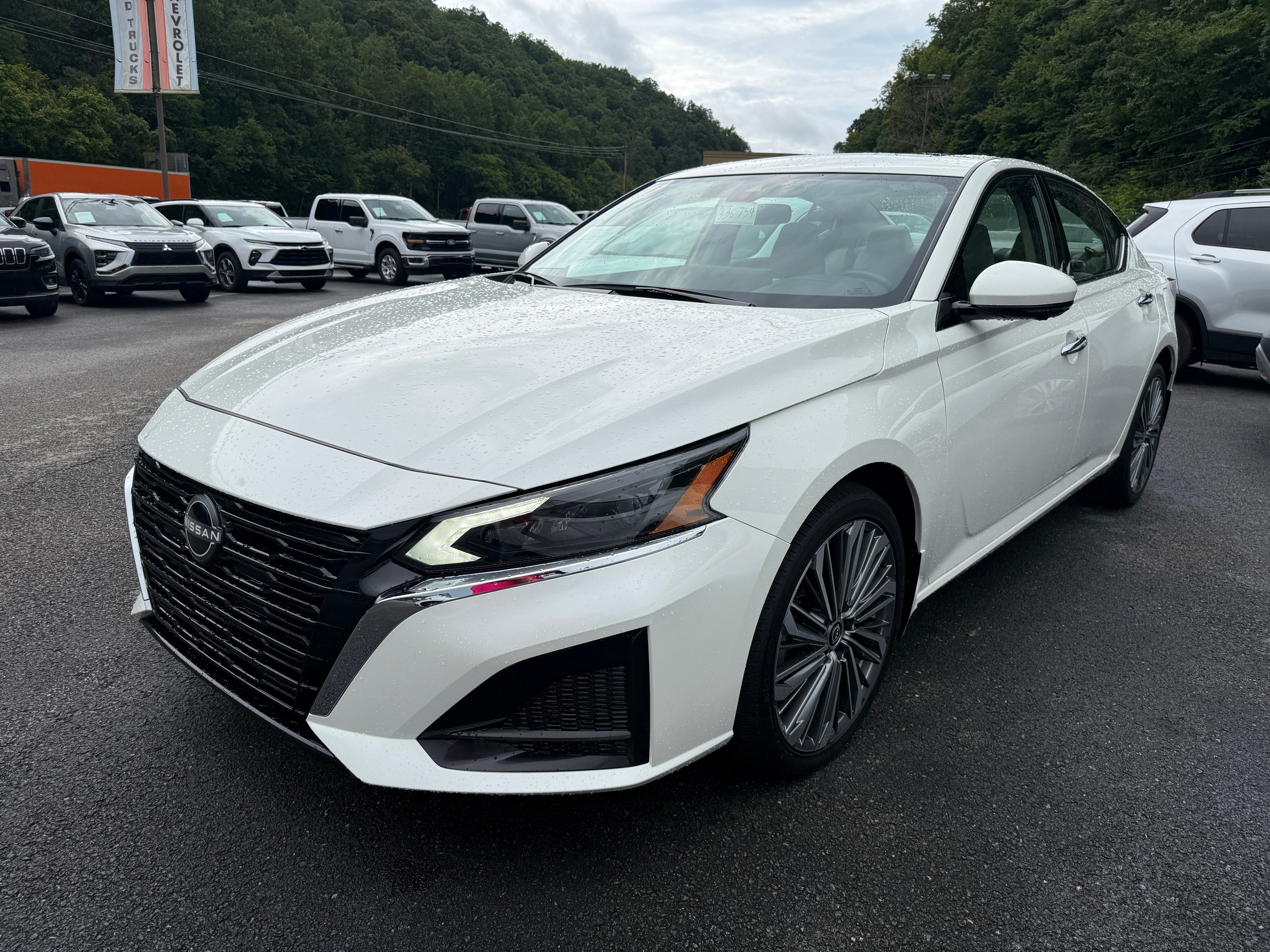 2025 Nissan Altima SL