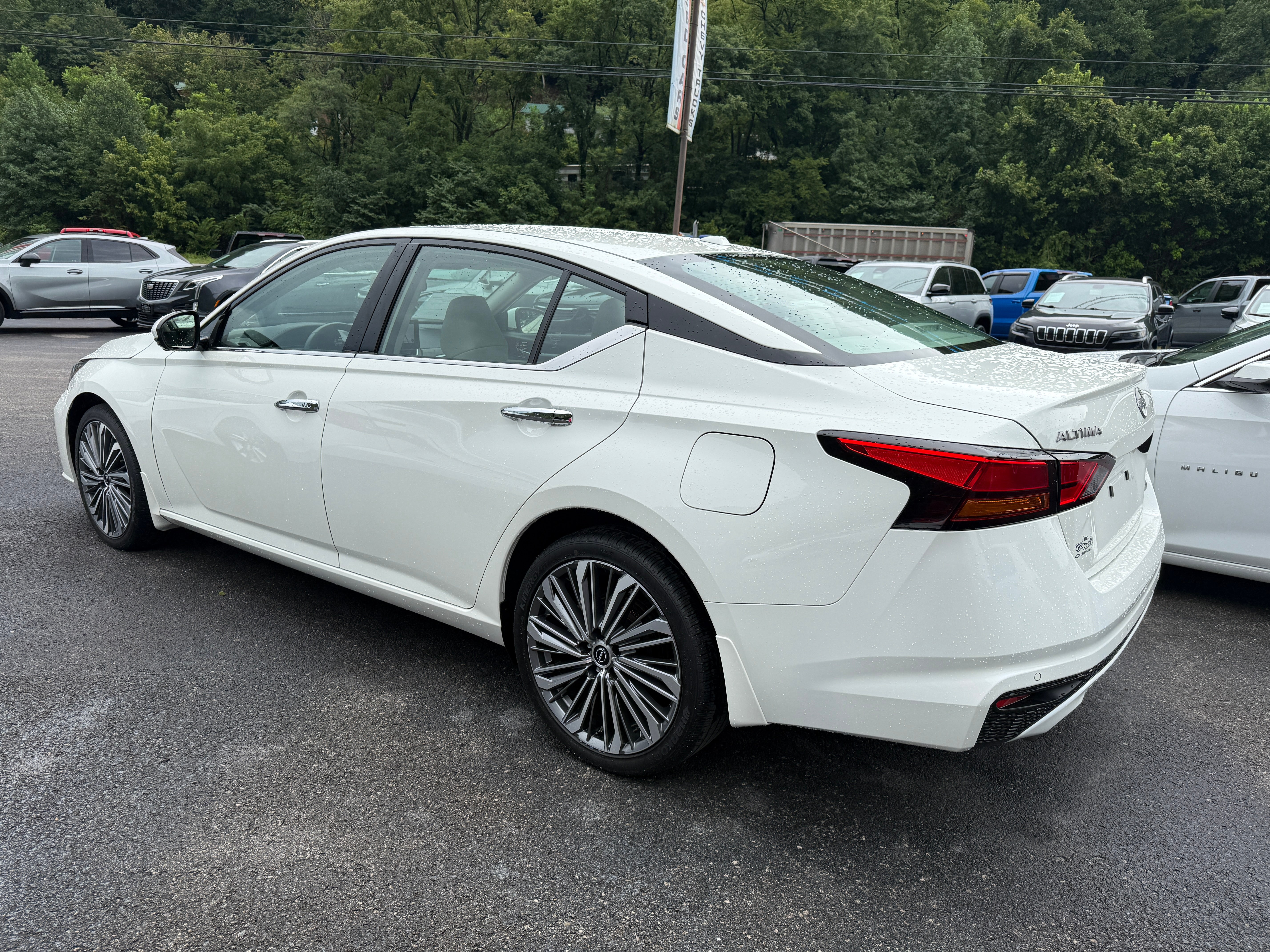 2025 Nissan Altima SL