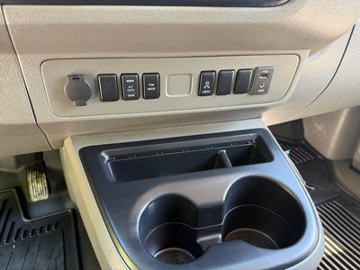 2016 Nissan NV S
