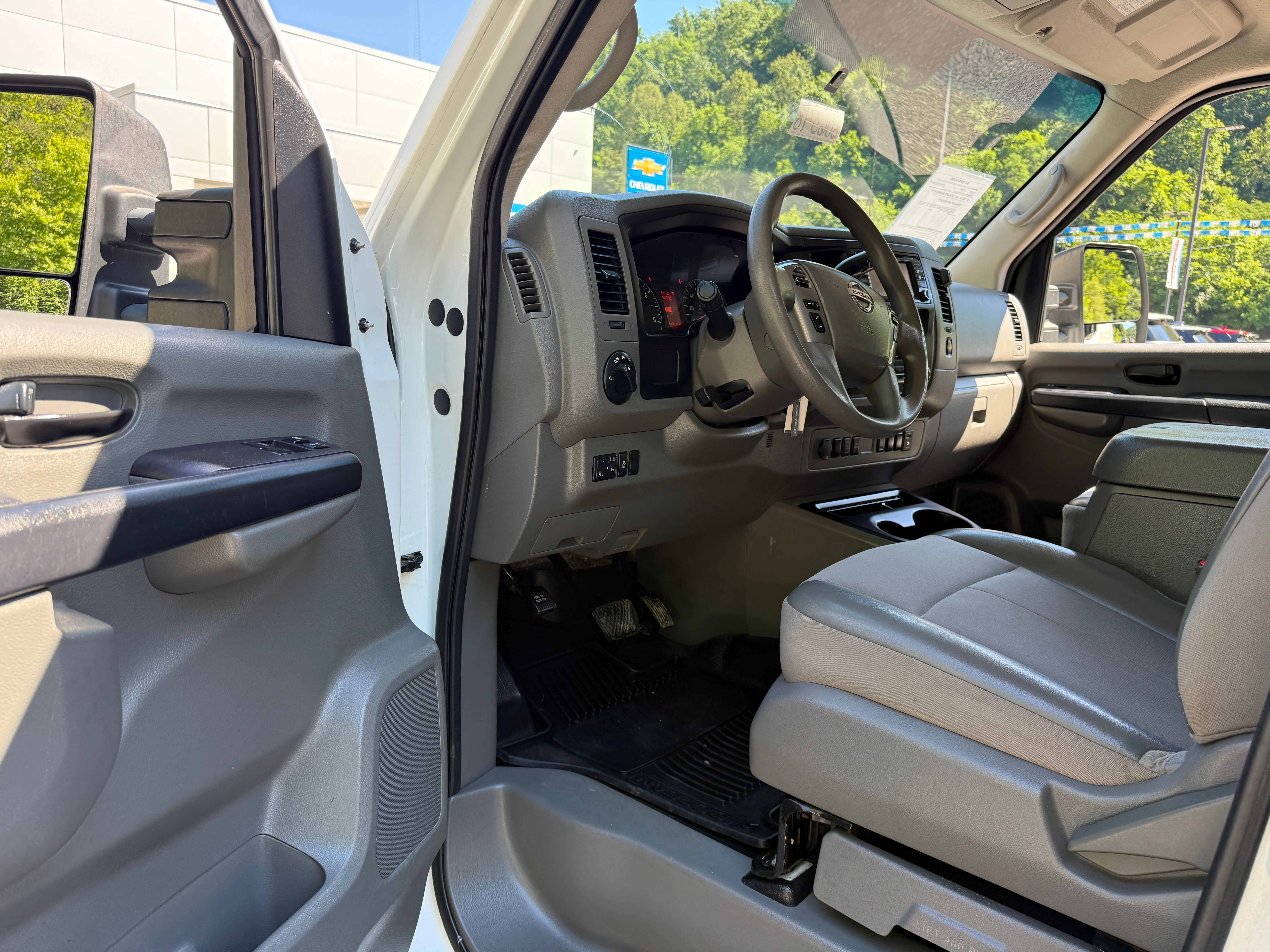 2016 Nissan NV S