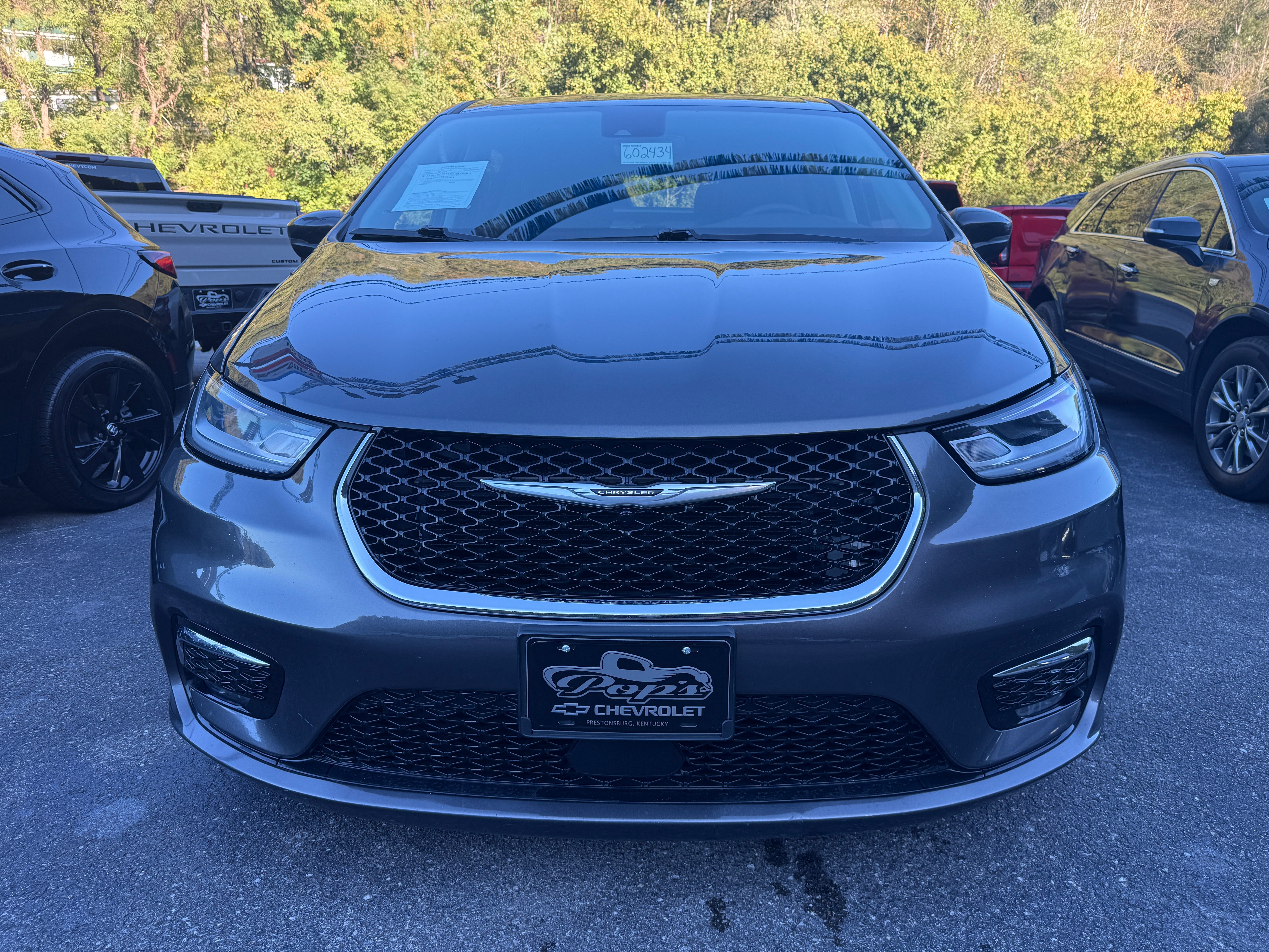 Used 2023 Chrysler Pacifica Touring L with VIN 2C4RC1BG8PR602434 for sale in Prestonsburg, KY