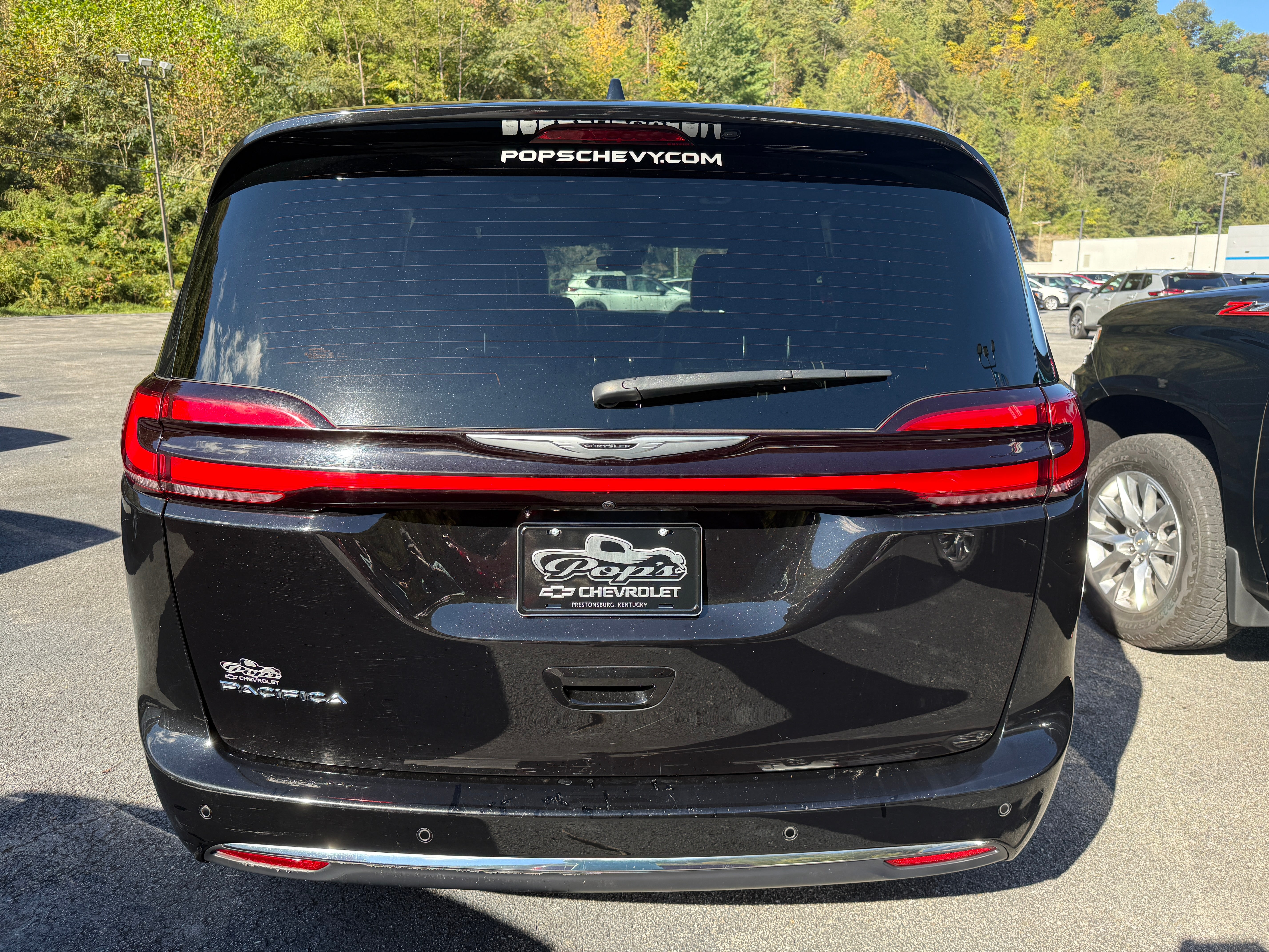 2025 Chrysler Pacifica Select