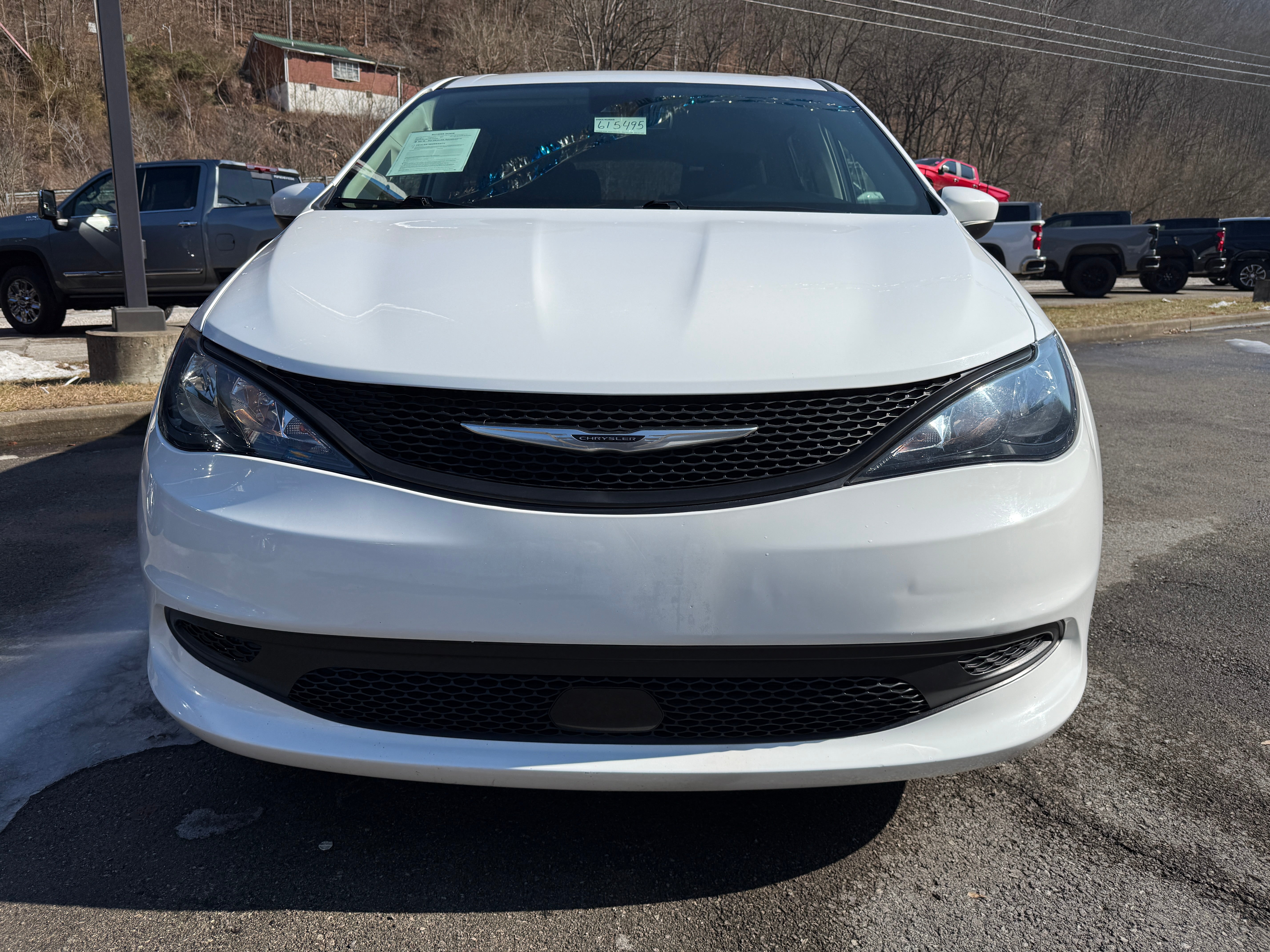 2023 Chrysler Voyager LX