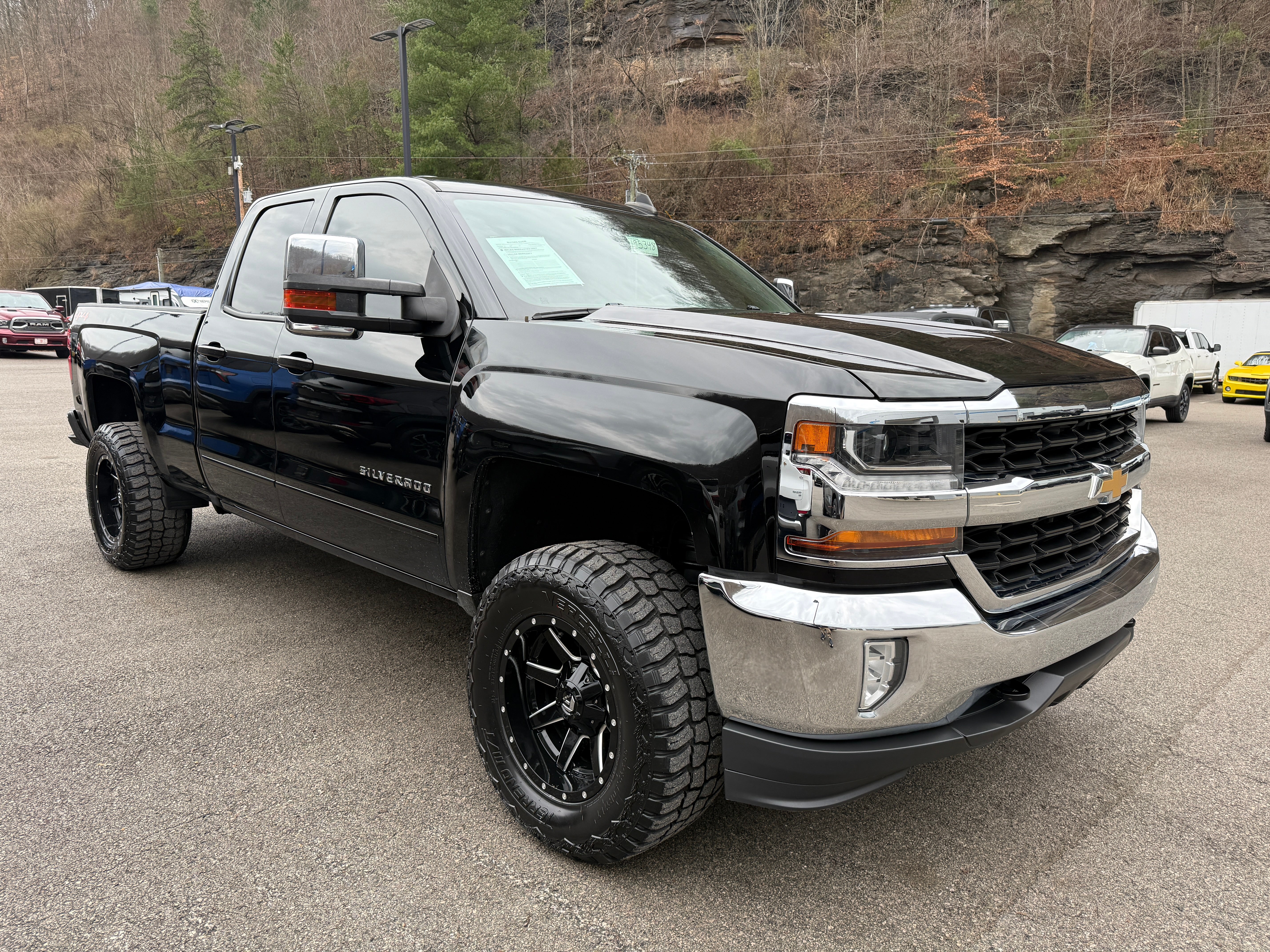 2019 Chevrolet Silverado LD LT