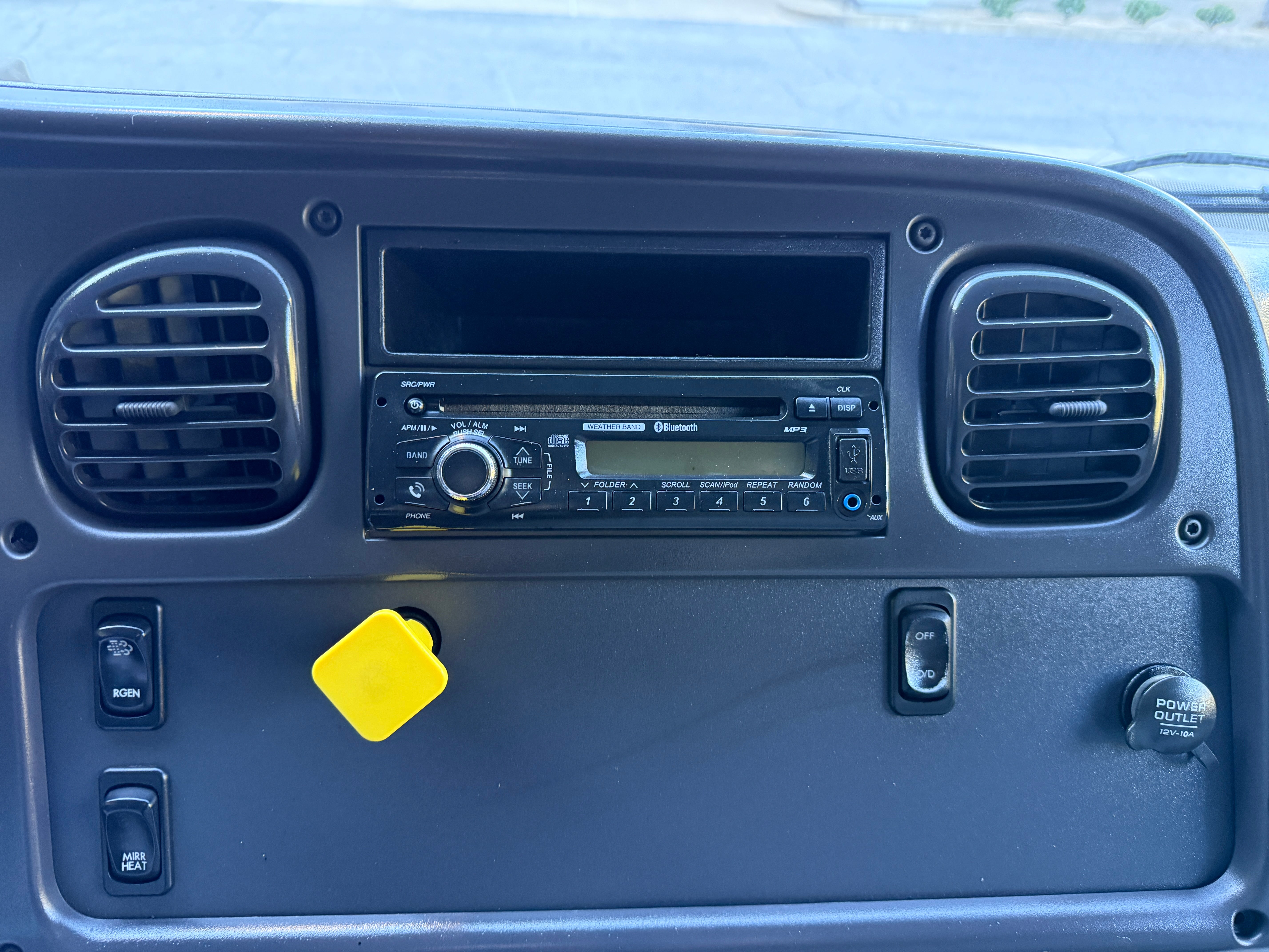 2016 Freightliner M2 Base