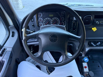 2016 Freightliner M2 Base