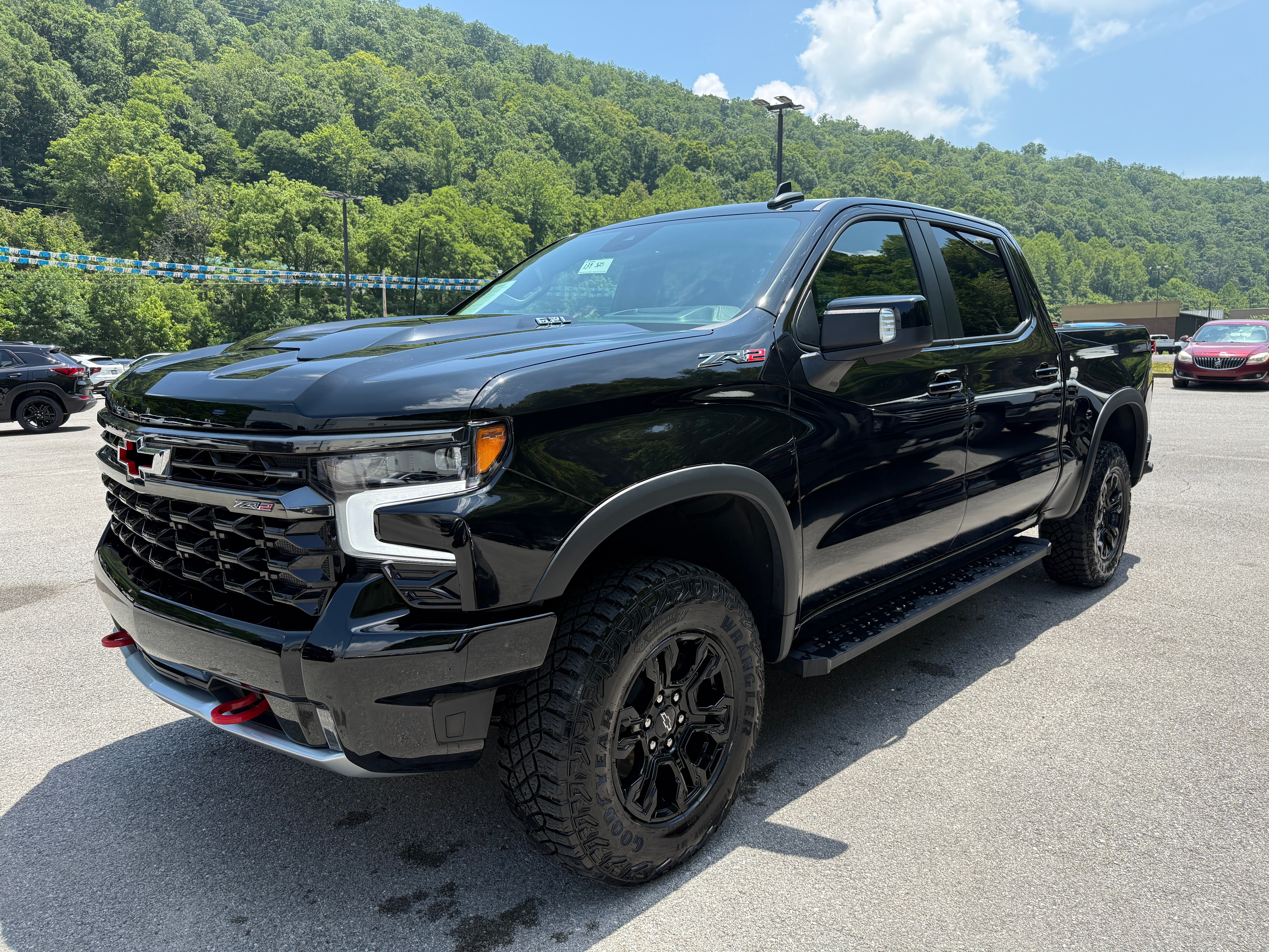 2023 Chevrolet Silverado 1500 ZR2