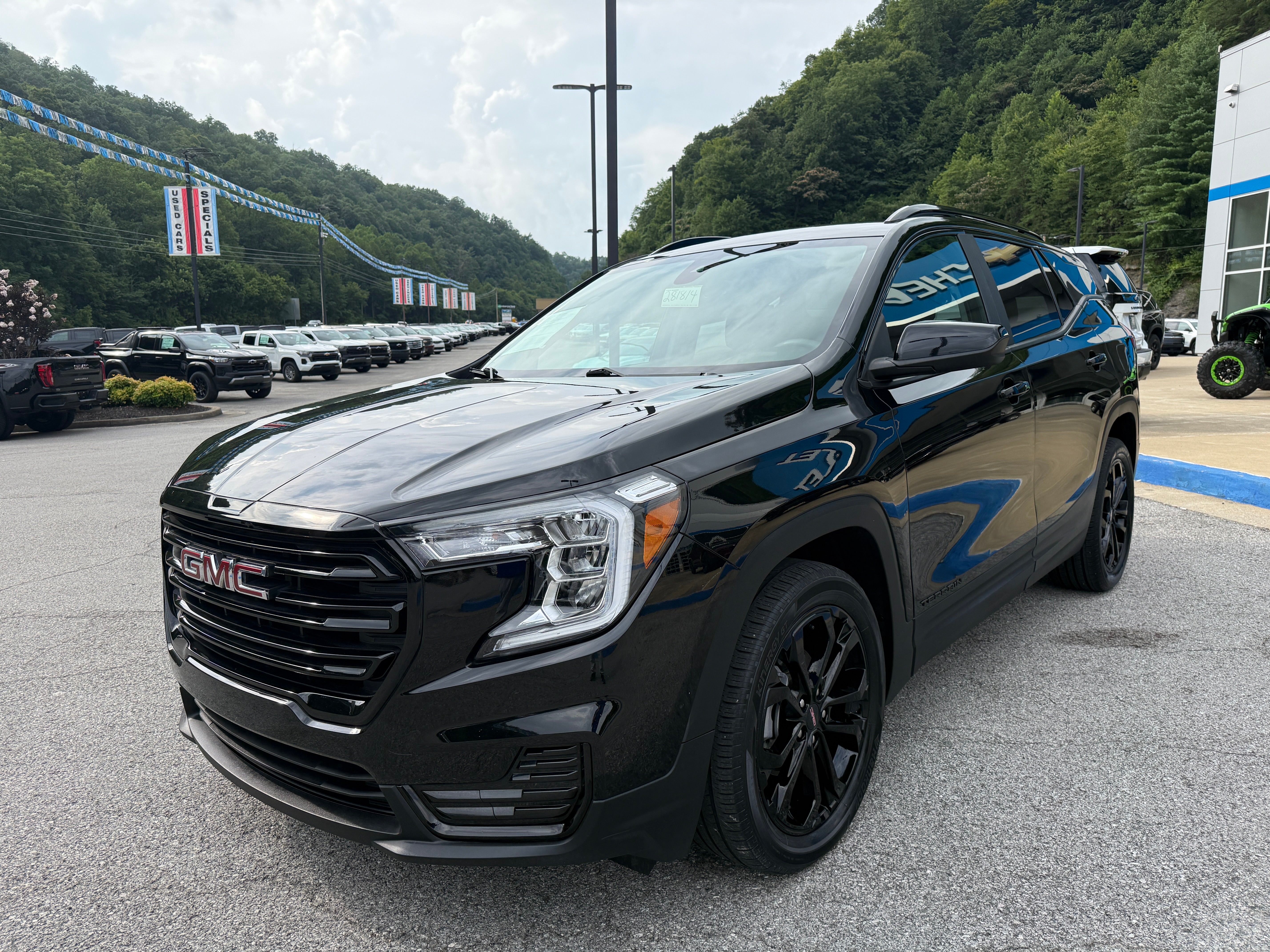 2022 GMC Terrain SLE