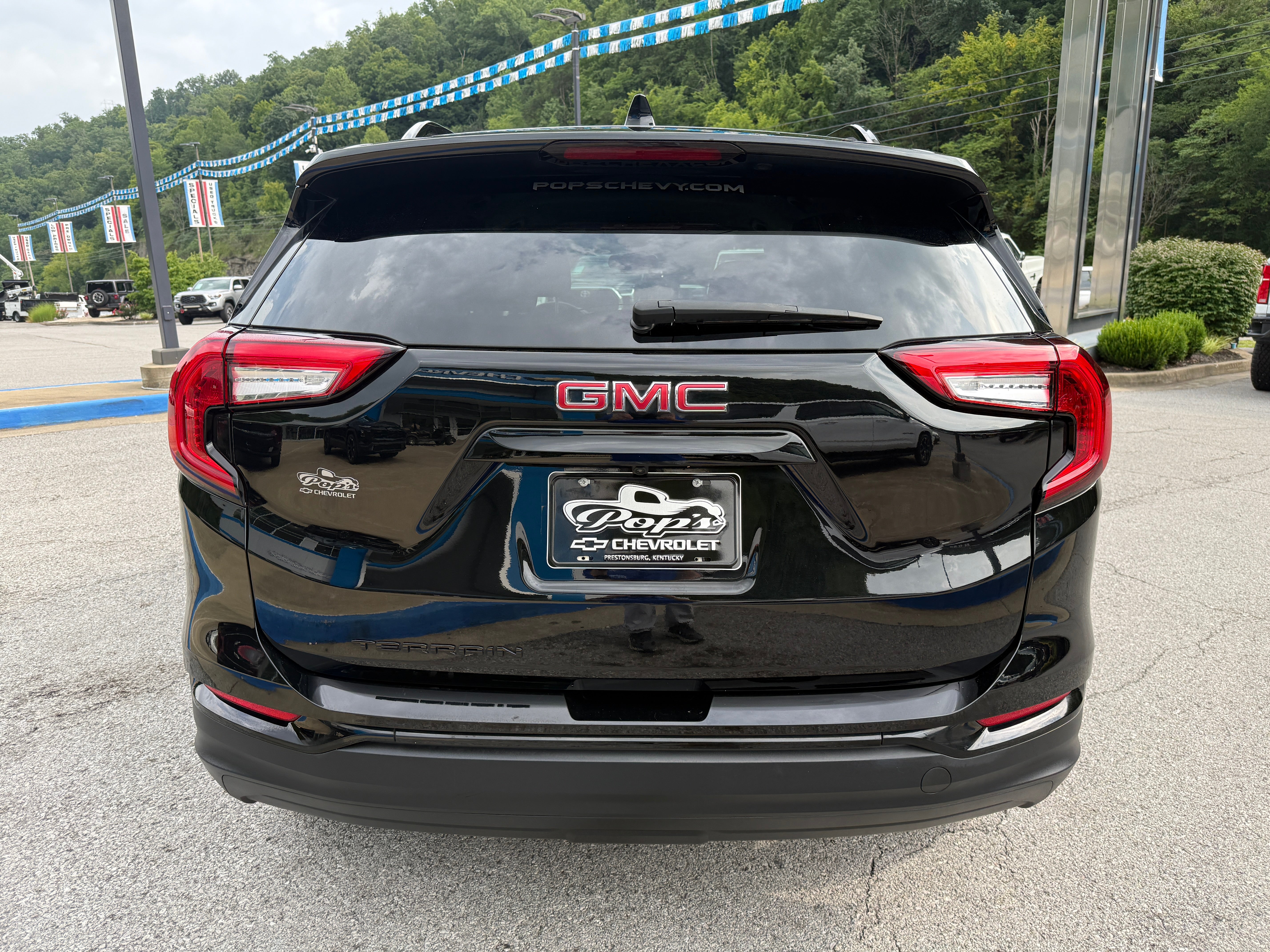 2022 GMC Terrain SLE