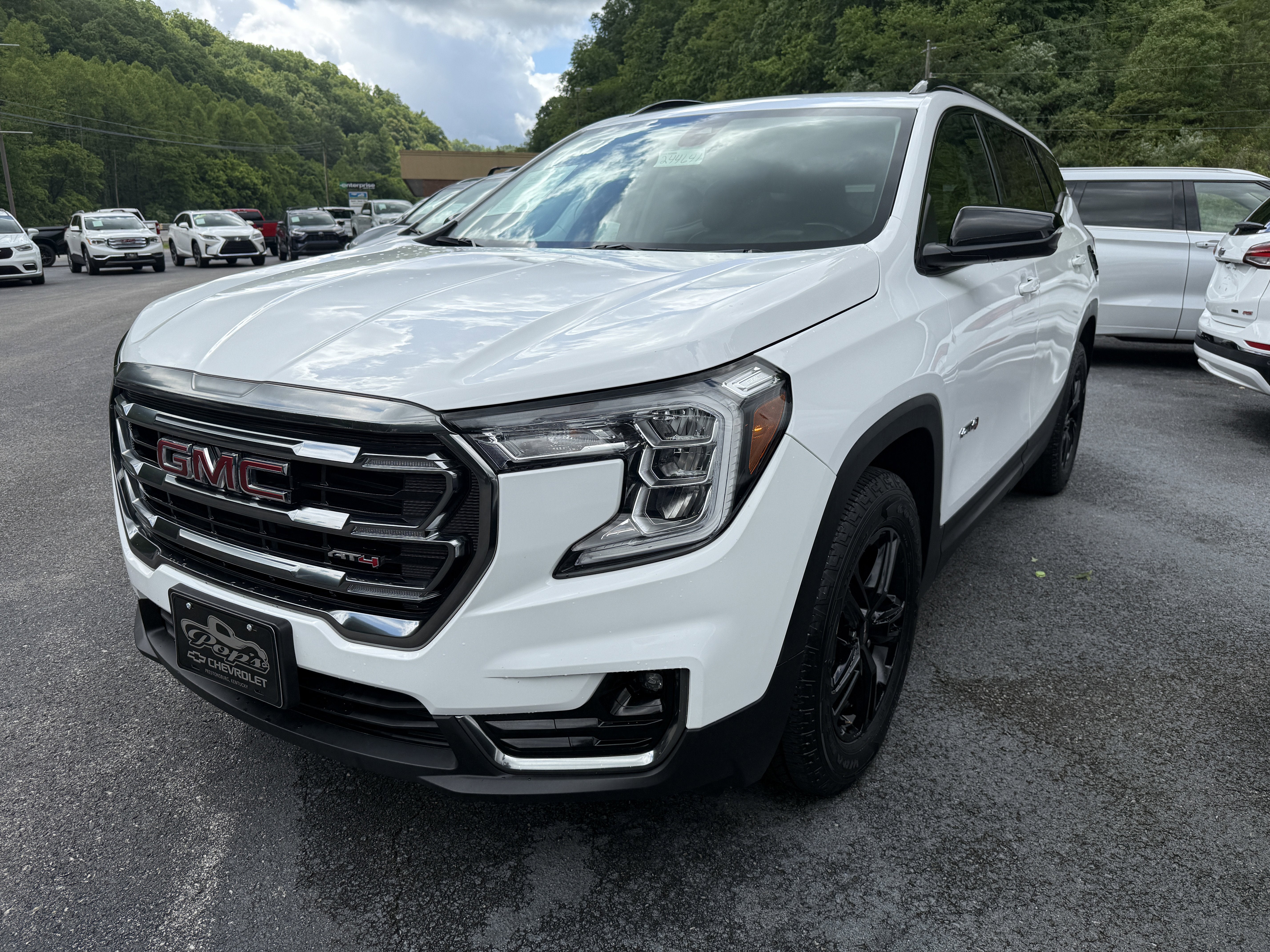 2023 GMC Terrain AT4