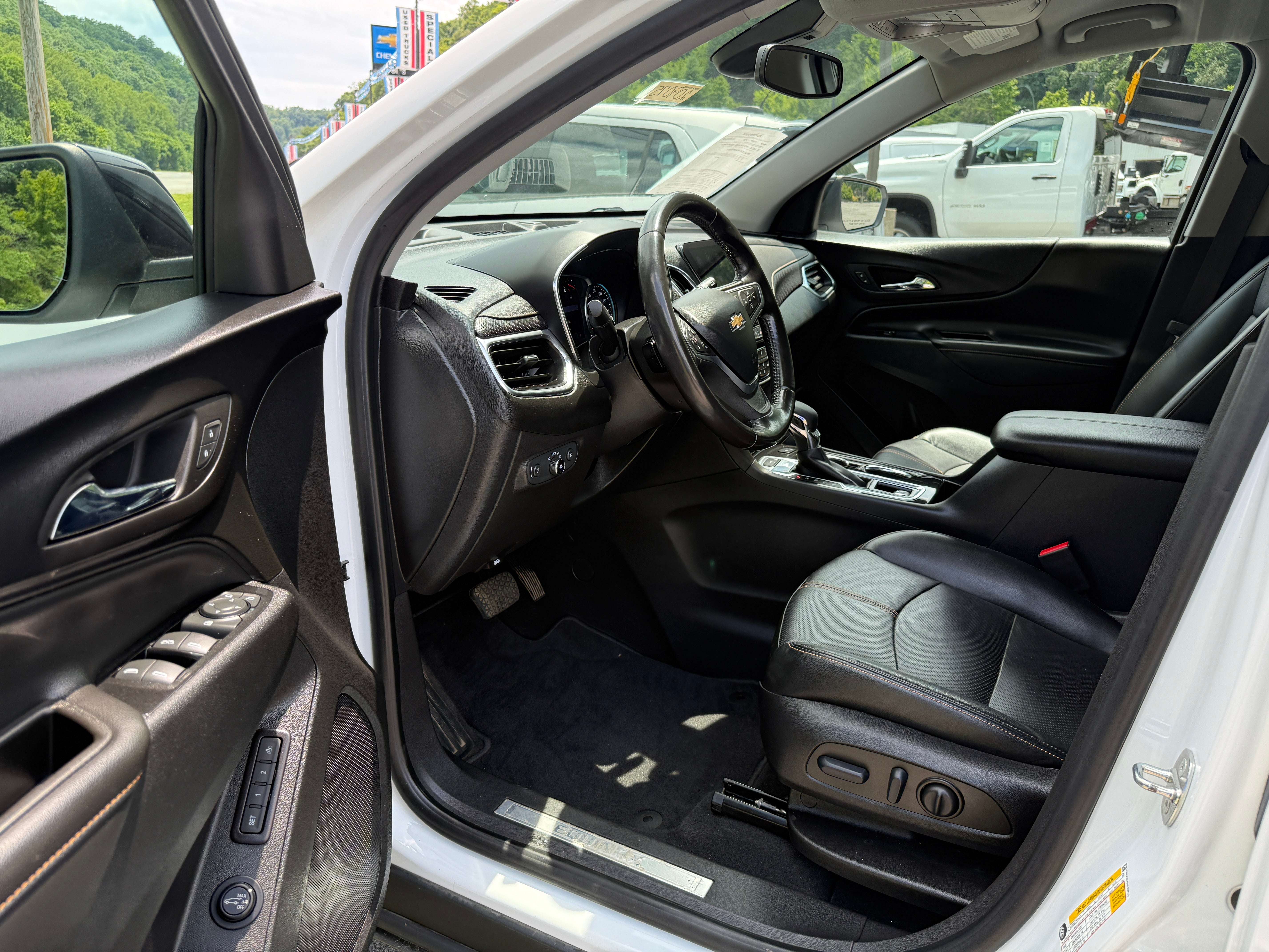 2022 Chevrolet Equinox Premier