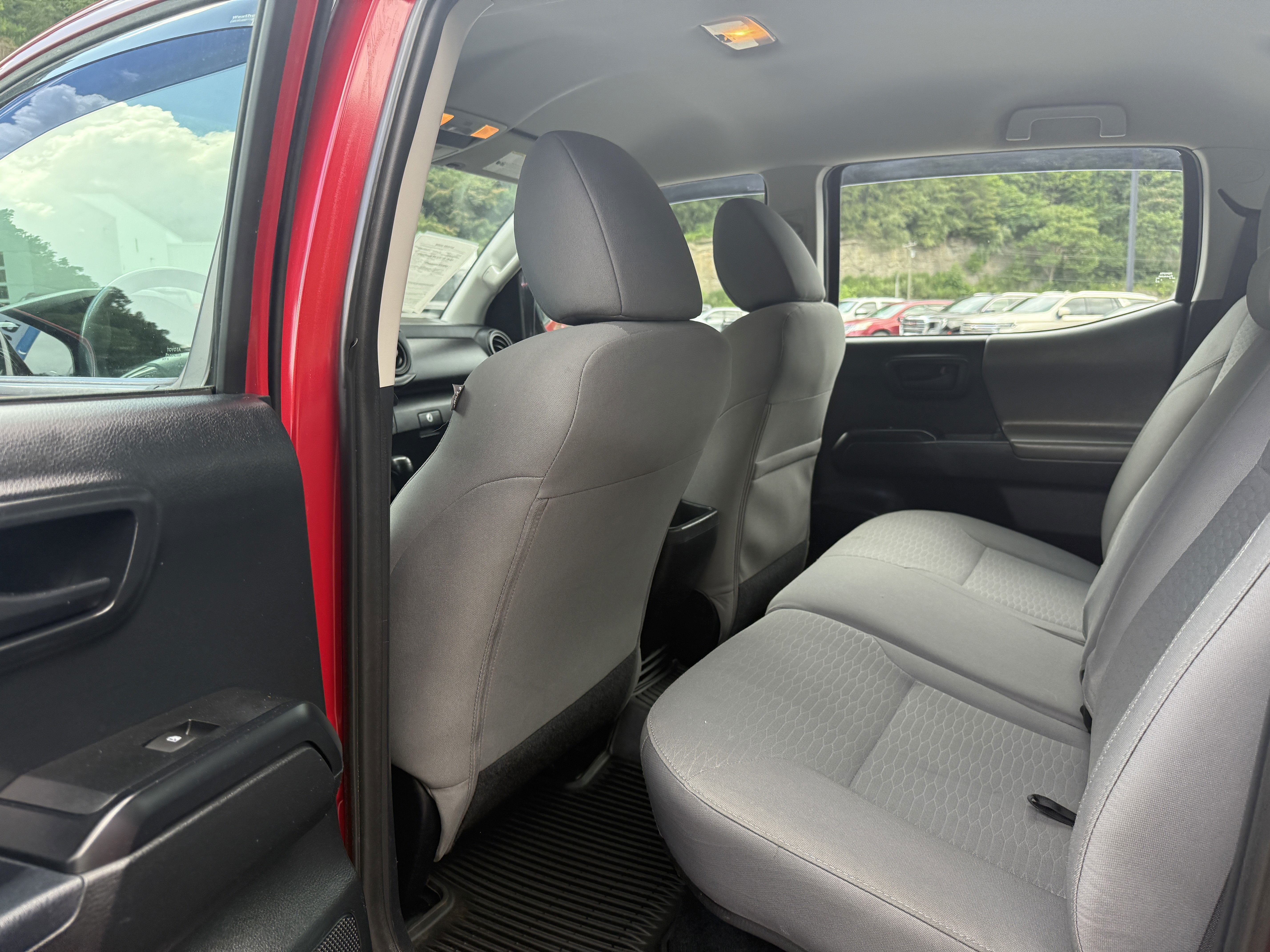 2017 Toyota Tacoma SR5