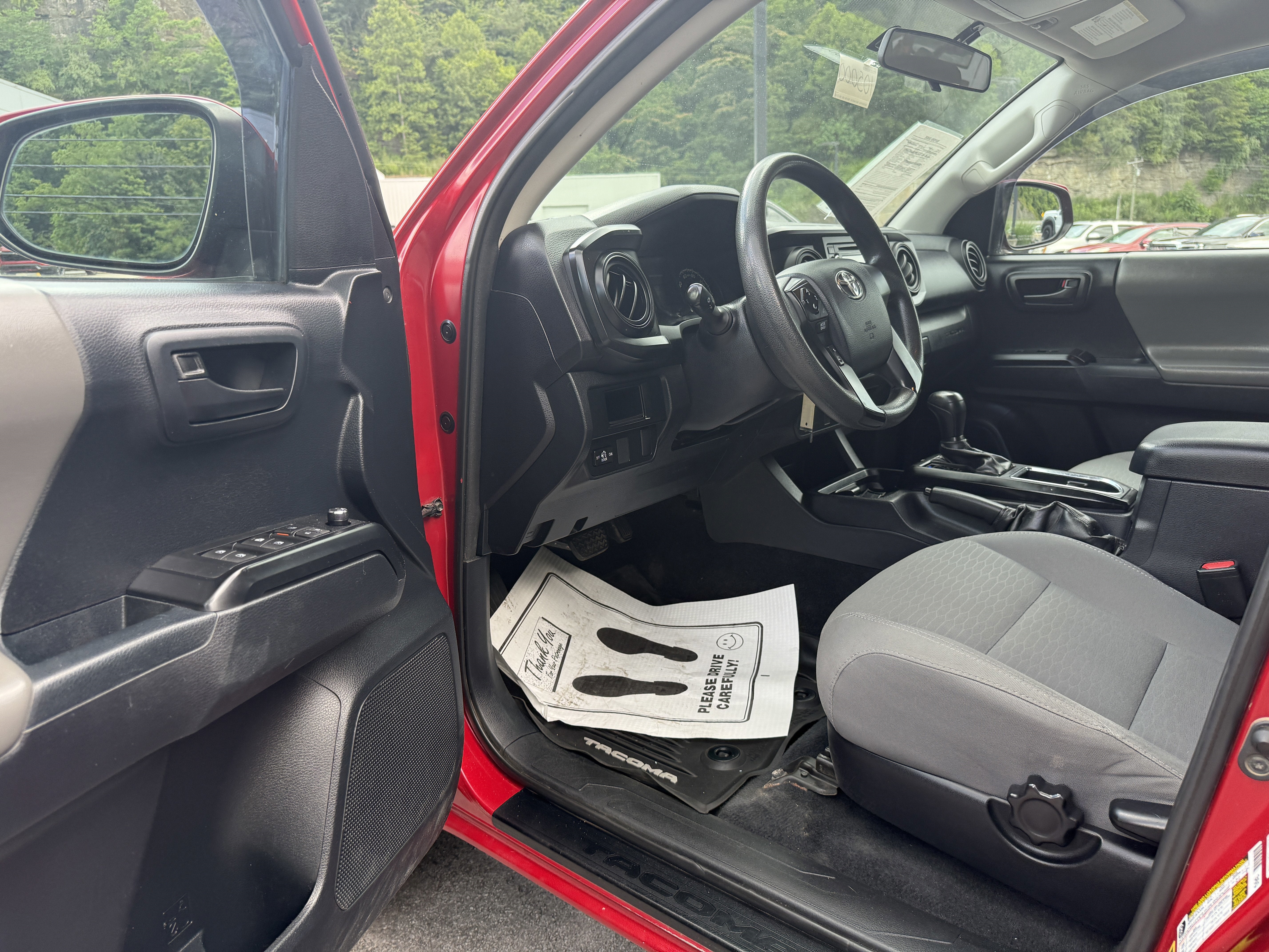 2017 Toyota Tacoma SR5