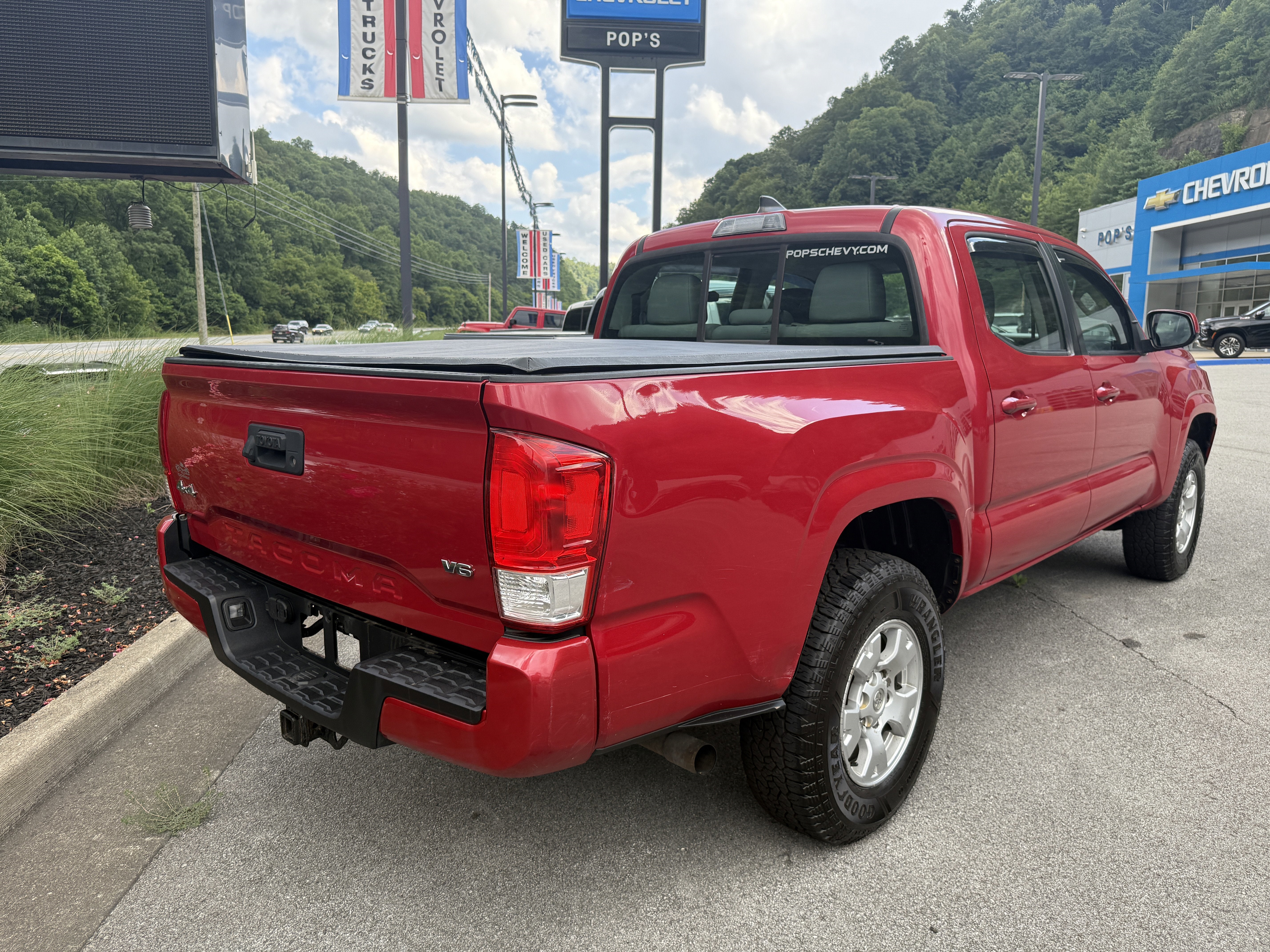 2017 Toyota Tacoma SR5