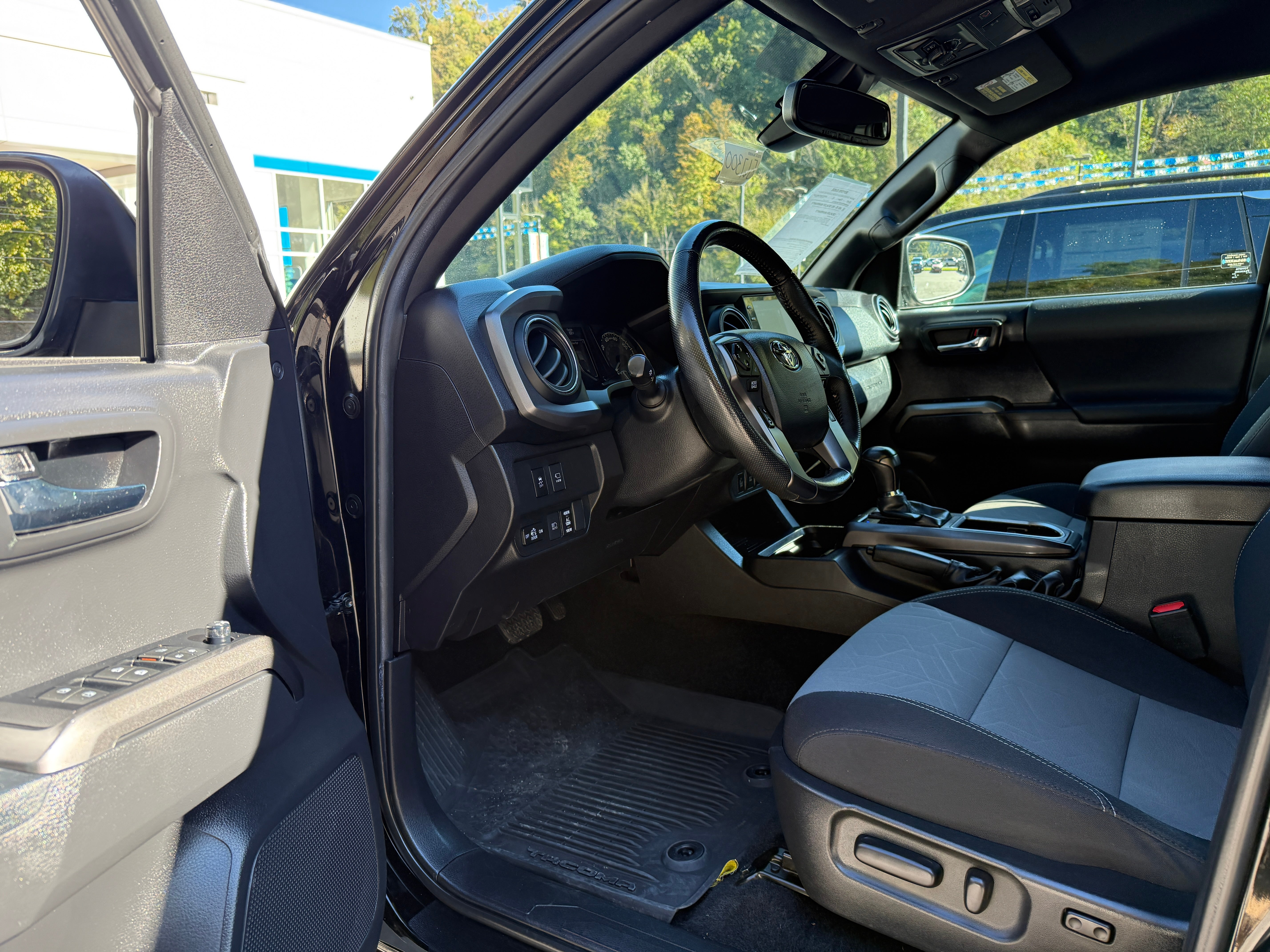 2023 Toyota Tacoma 4WD TRD