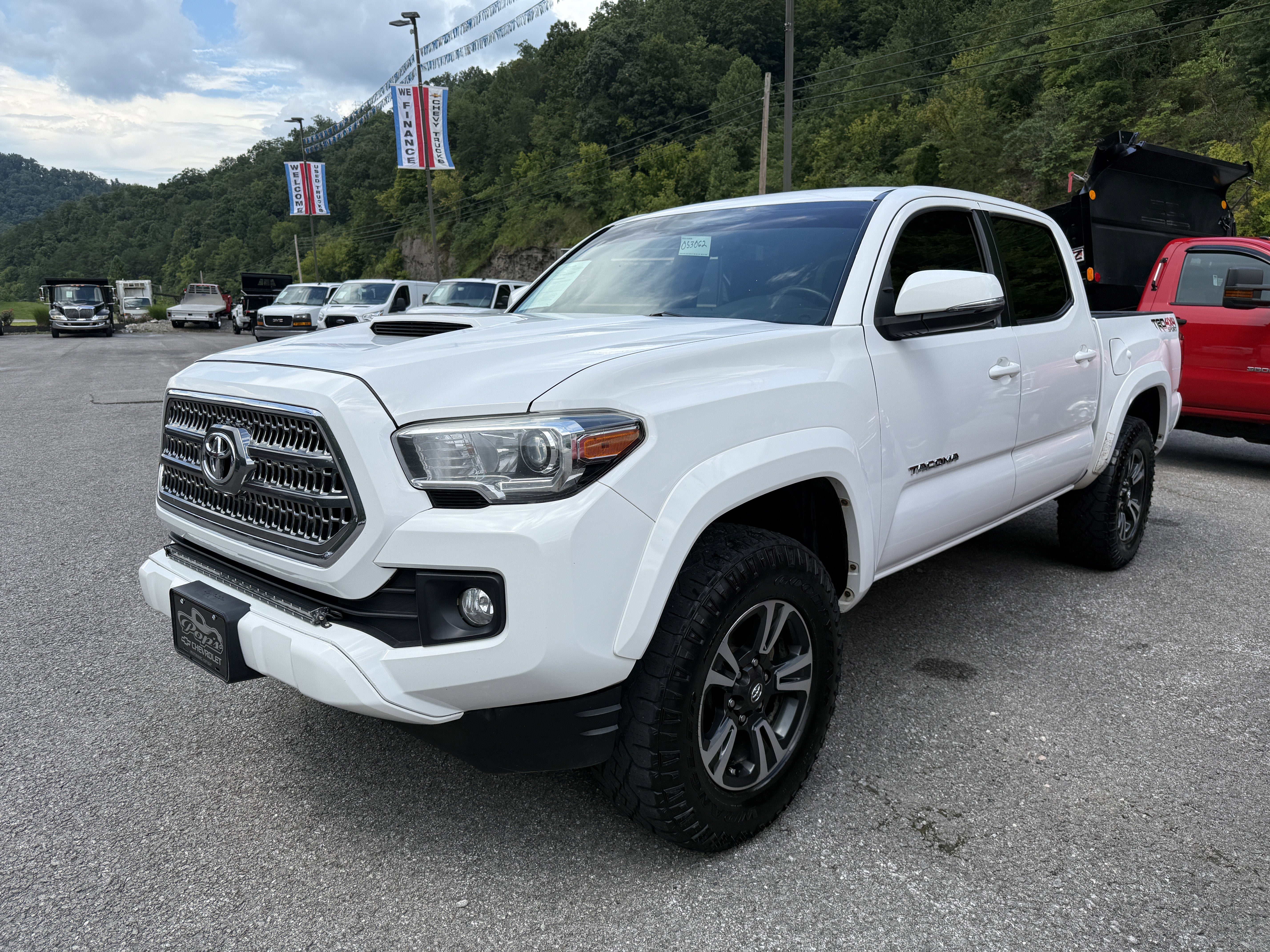 2017 Toyota Tacoma SR5