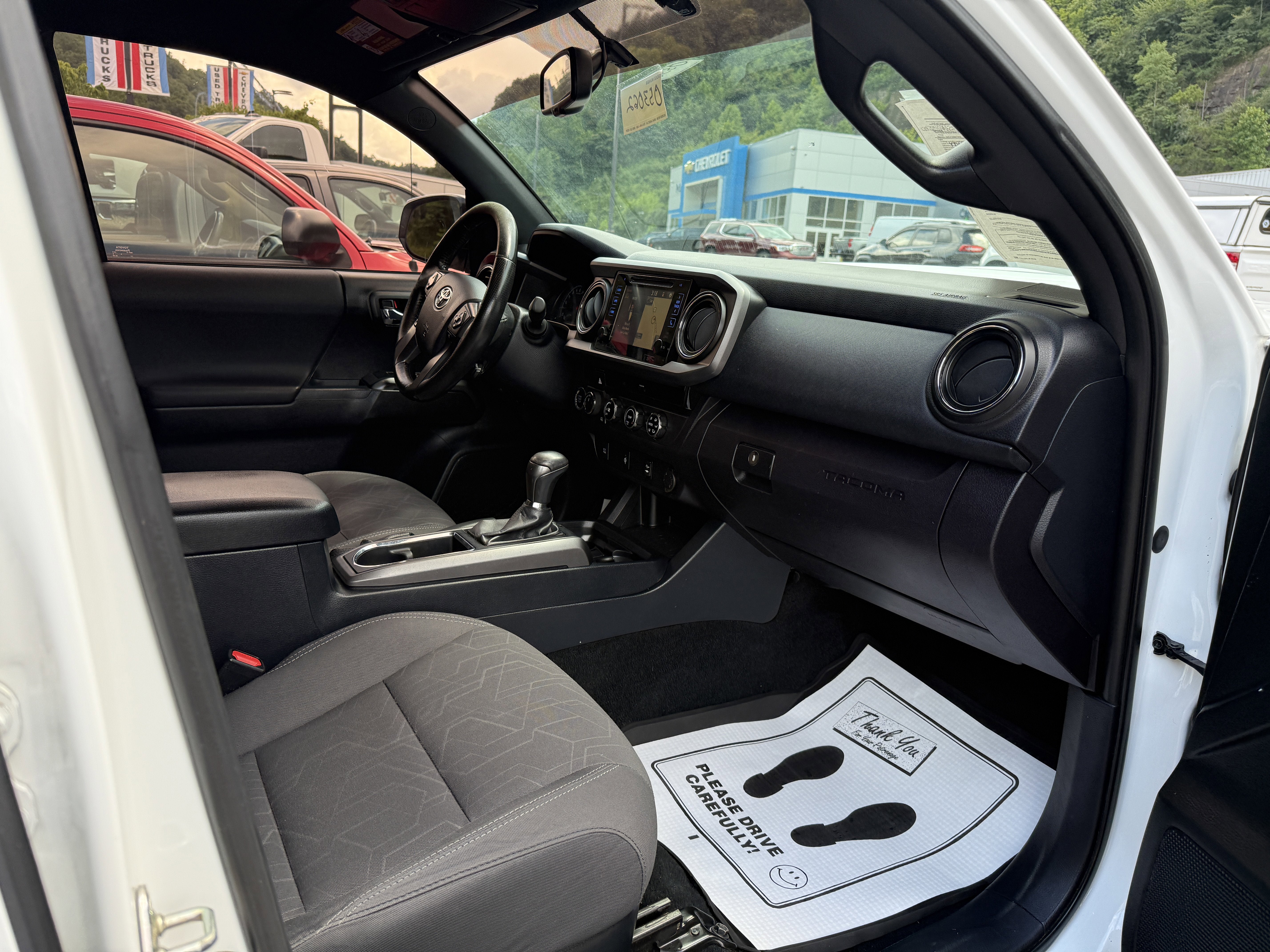 2017 Toyota Tacoma SR5