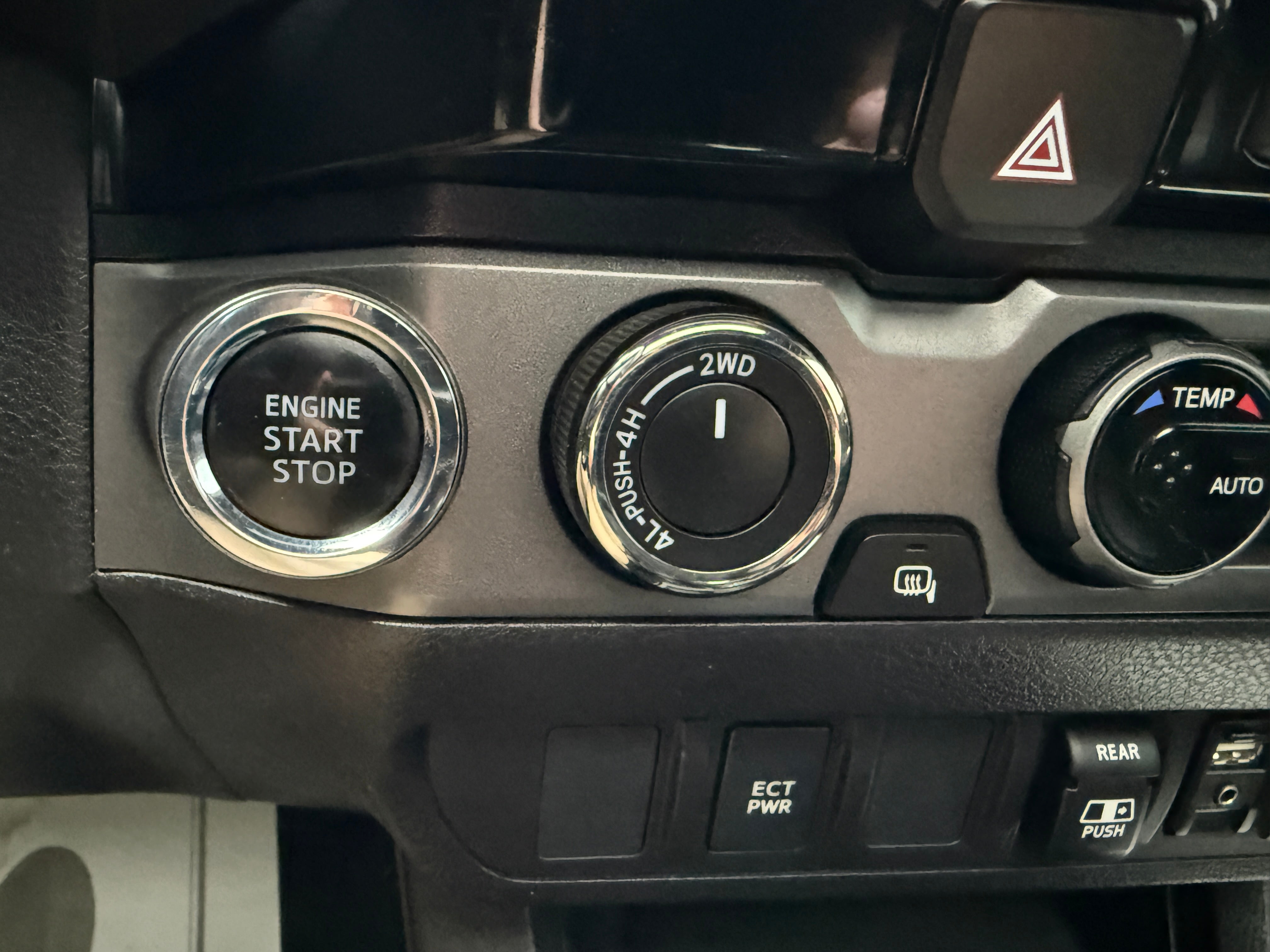 2018 Toyota Tacoma SR