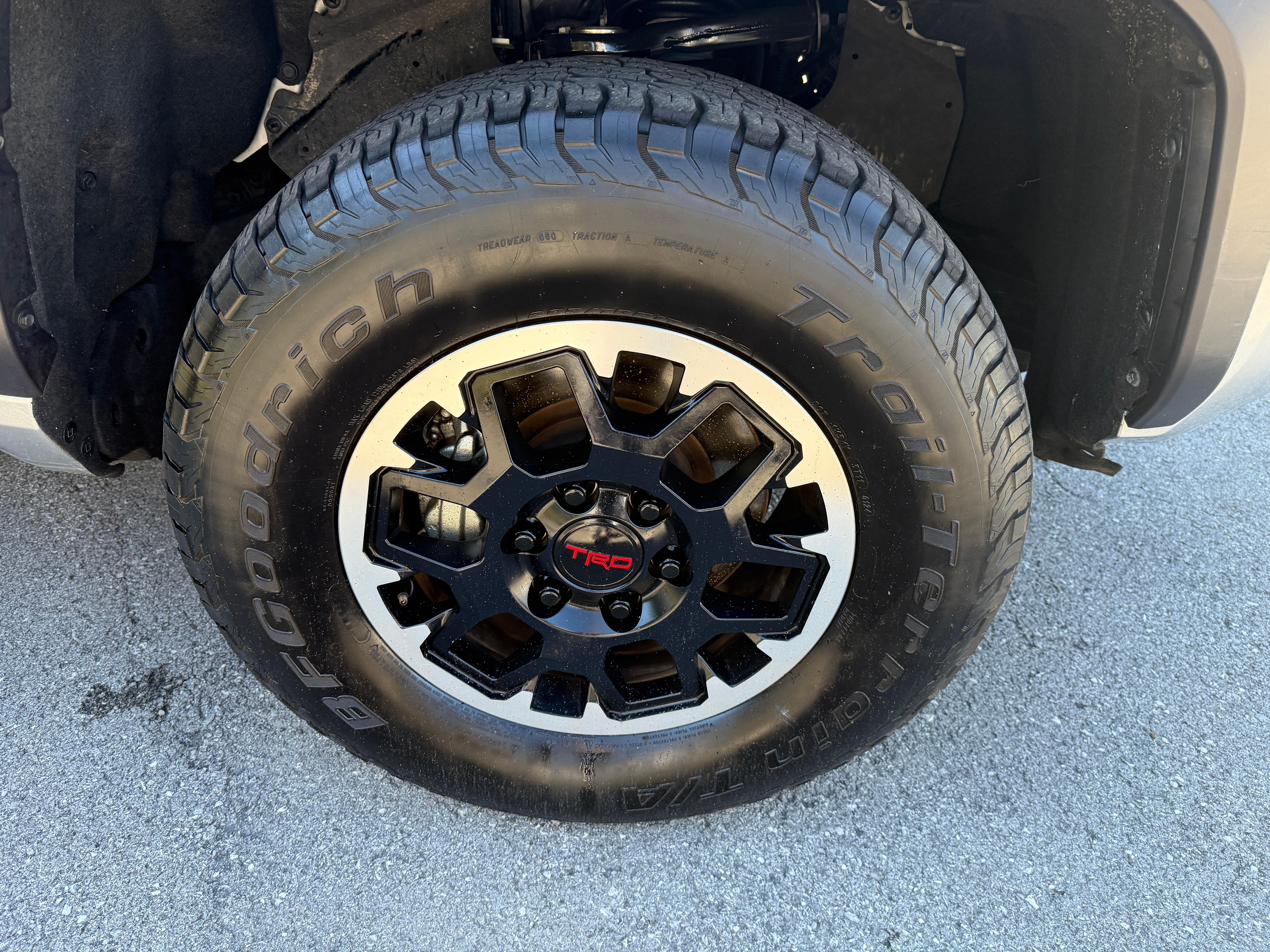 2024 Toyota Tacoma 4WD SR5
