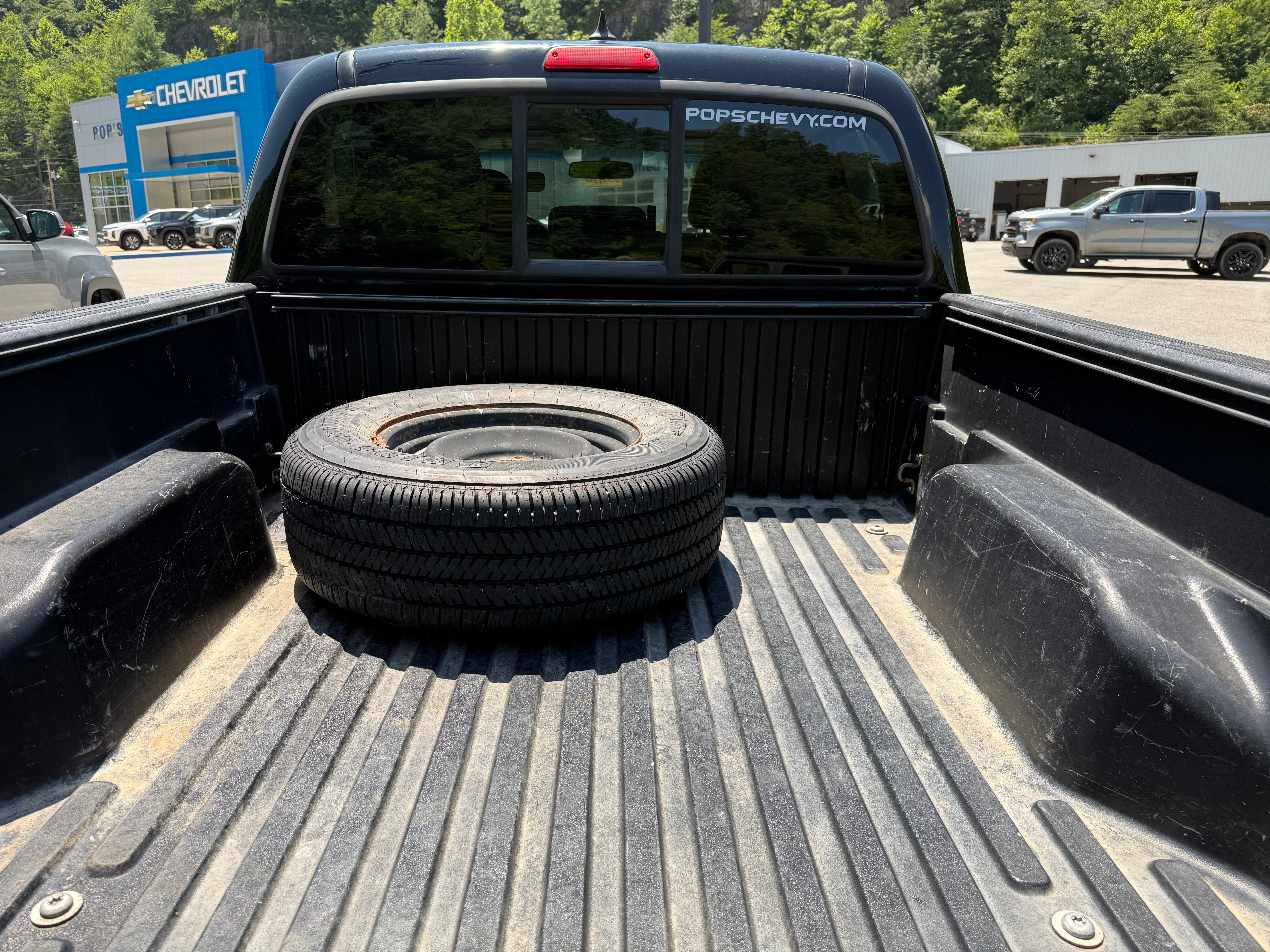 2015 Toyota Tacoma 4WD Double Cab LB V6 AT (Natl)