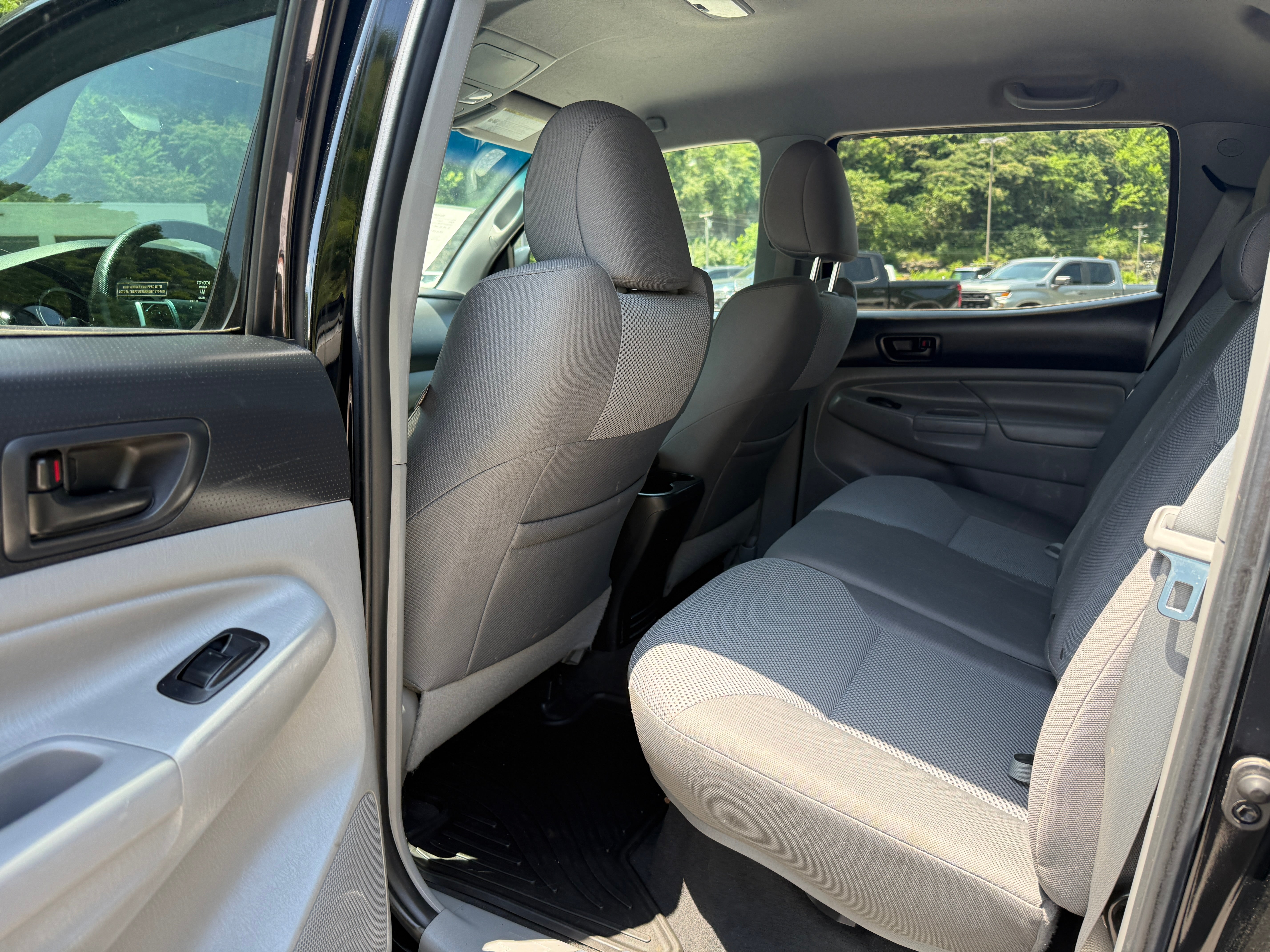 2015 Toyota Tacoma 4WD Double Cab LB V6 AT (Natl)