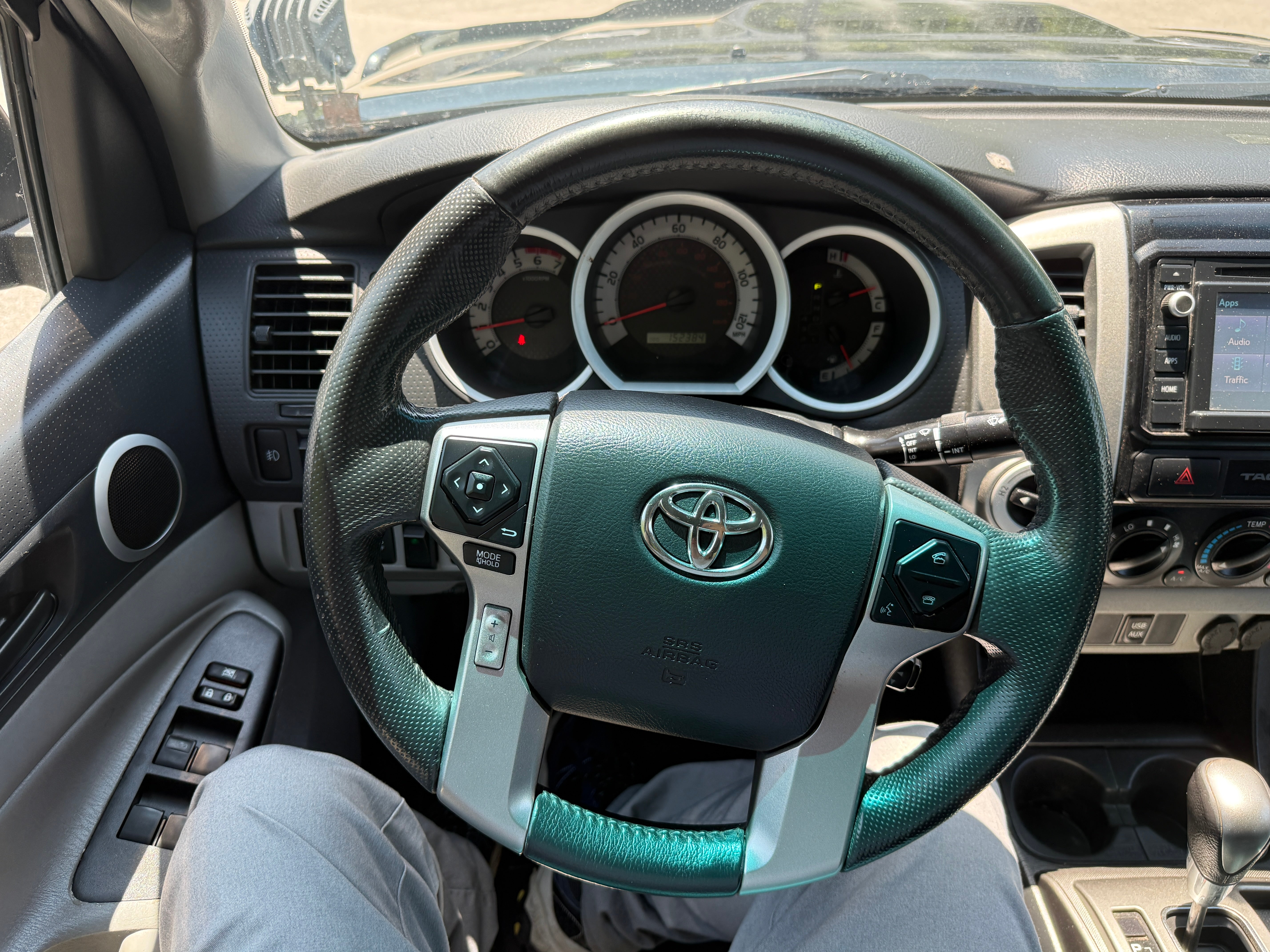 2015 Toyota Tacoma 4WD Double Cab LB V6 AT (Natl)