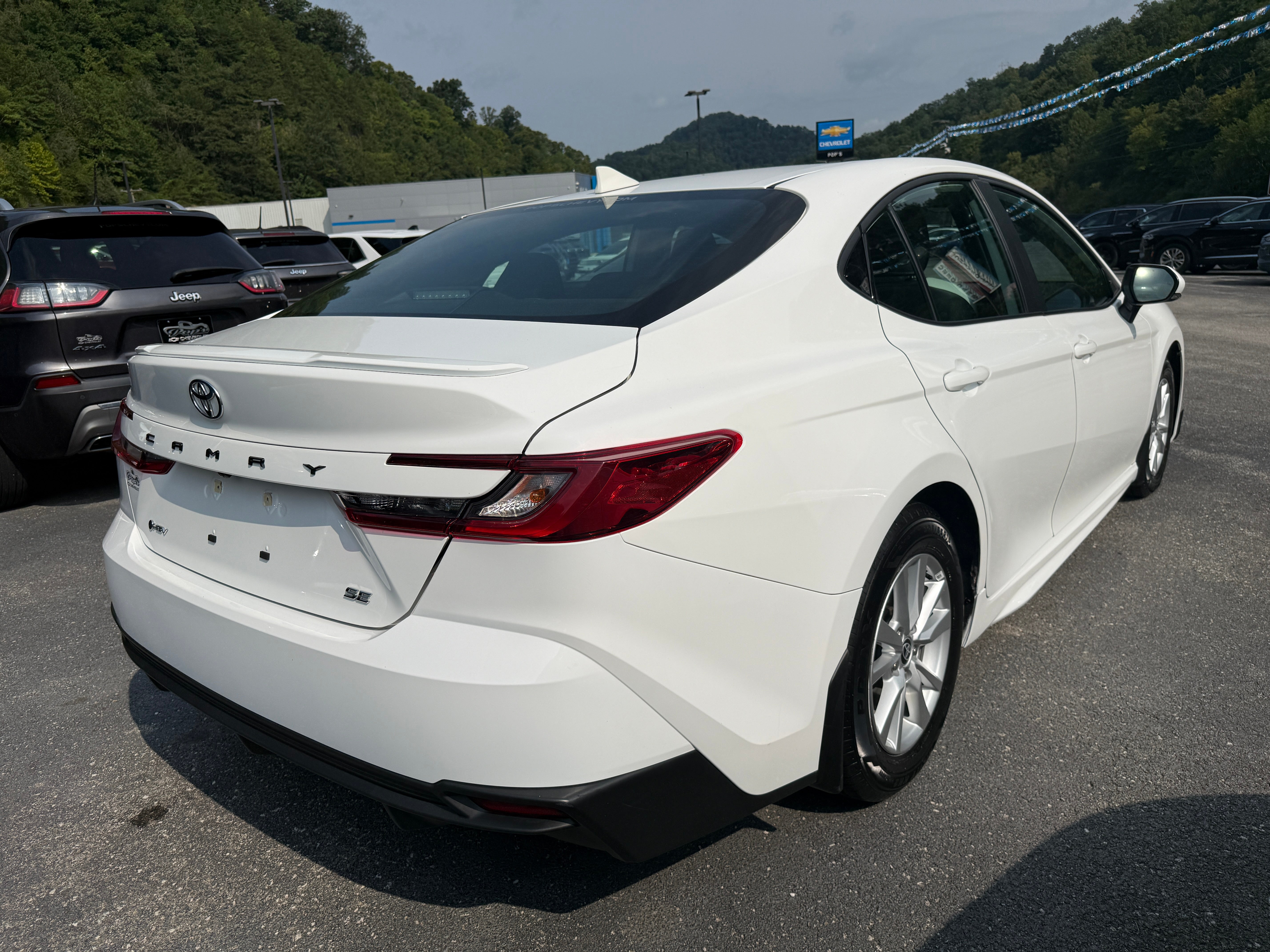 2025 Toyota Camry SE