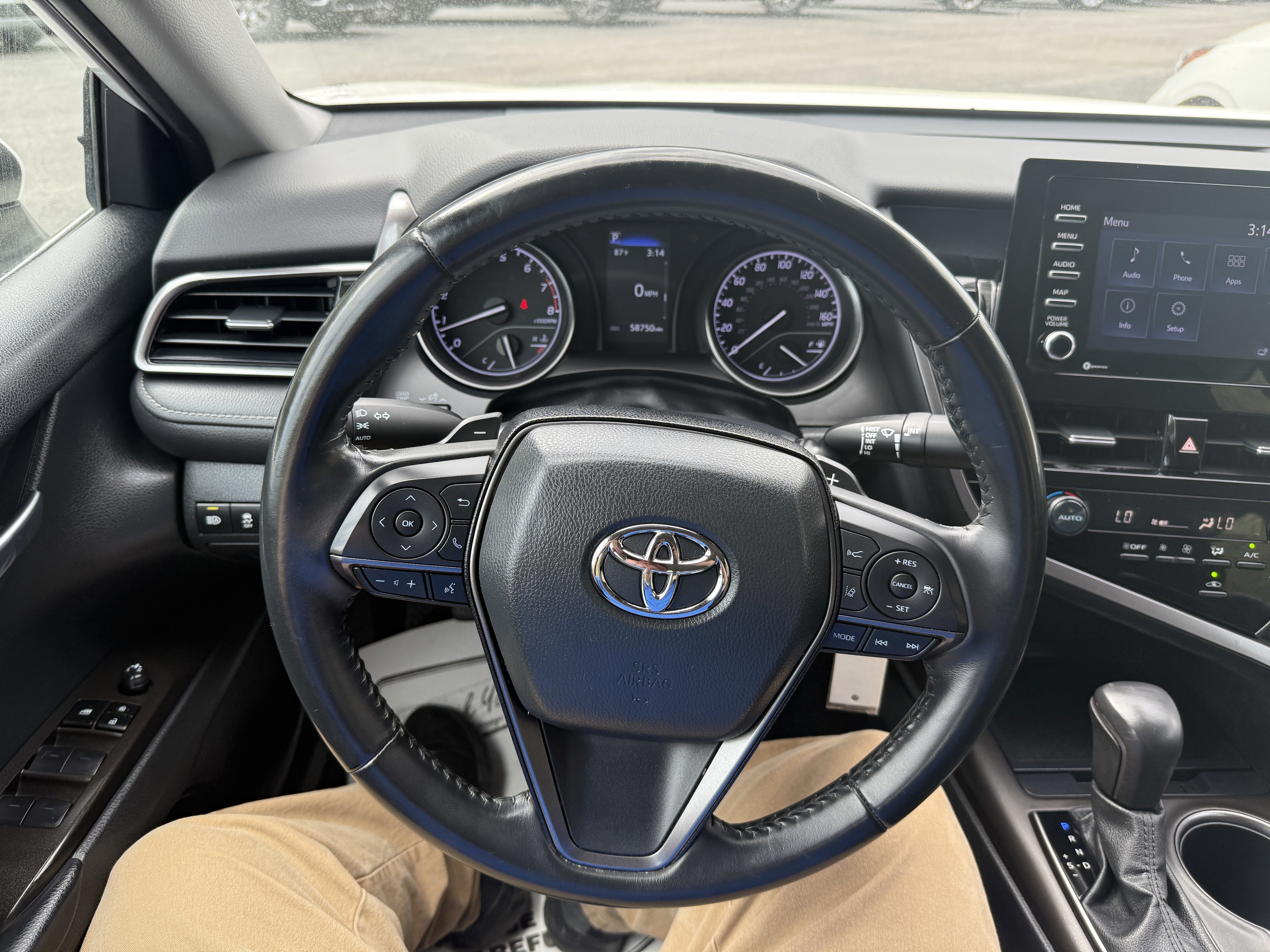 2023 Toyota Camry SE